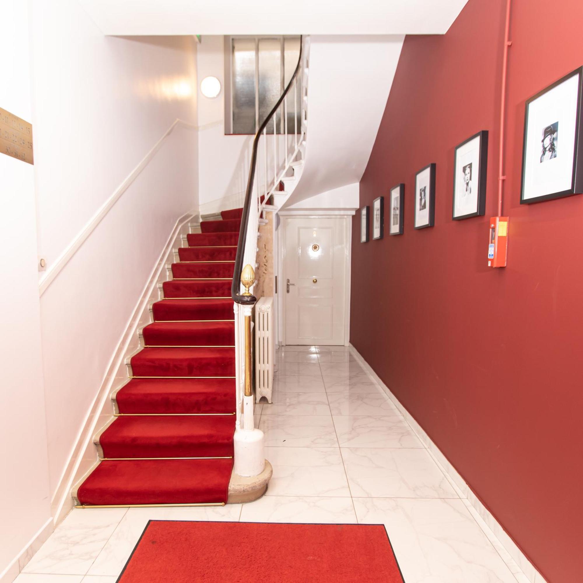 Hotel Churchill Centre 2*