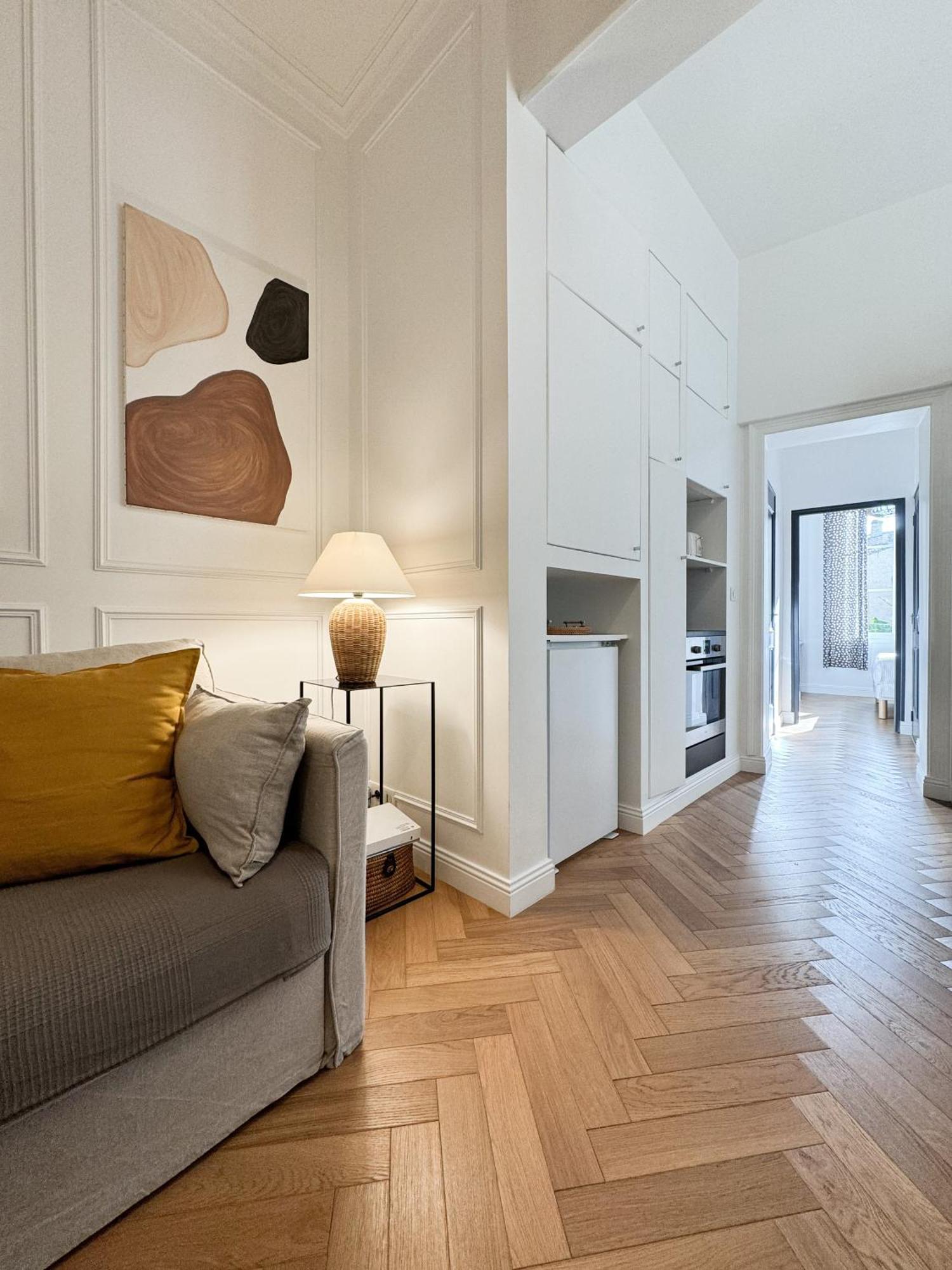 Centre-ville Donnant Sur Cours Vegetalisee Apartment *