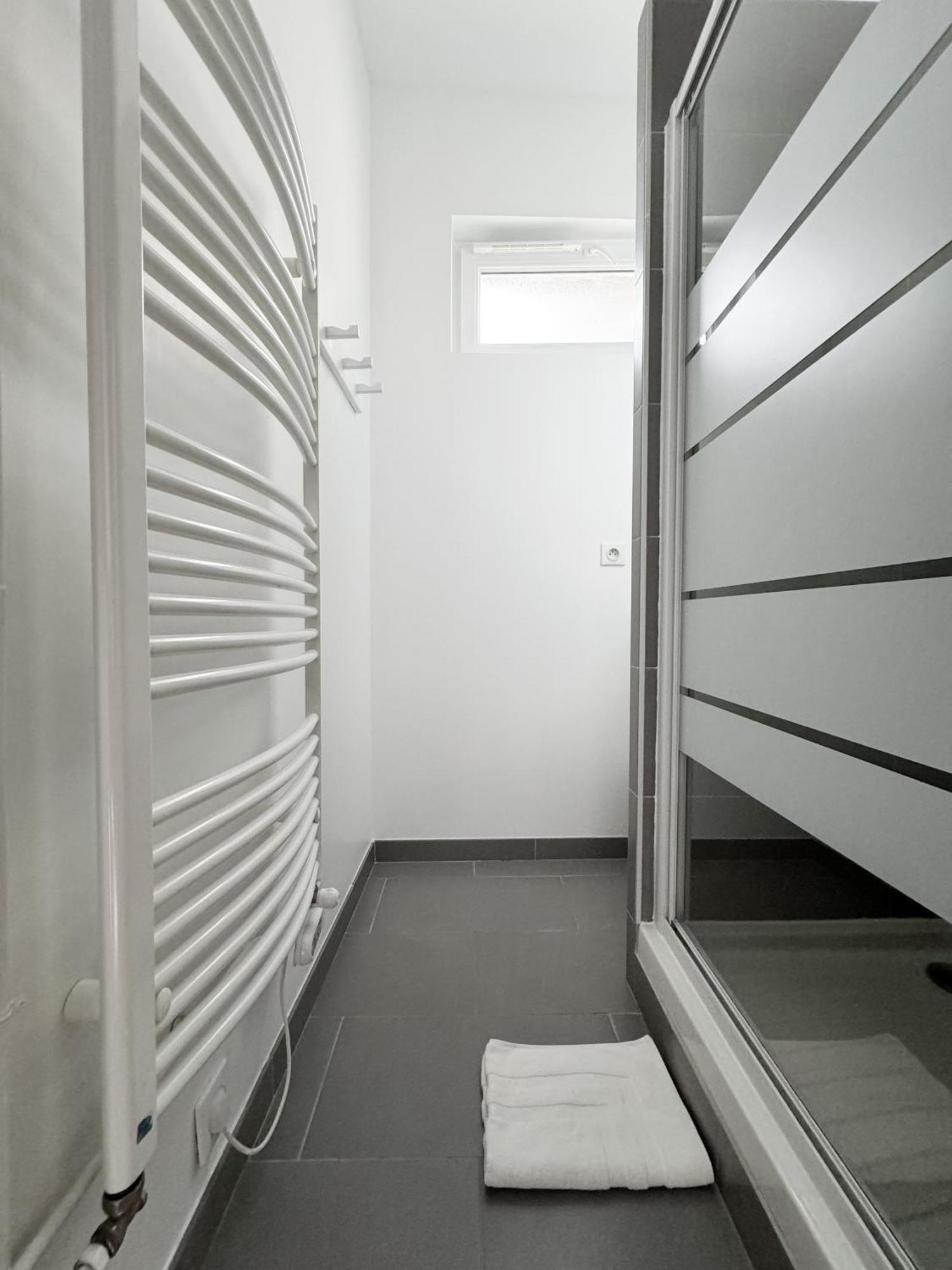 Apartment Centre-ville Donnant Sur Cours Vegetalisee *