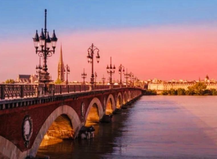 Charming & Central Studio Appartement Bordeaux