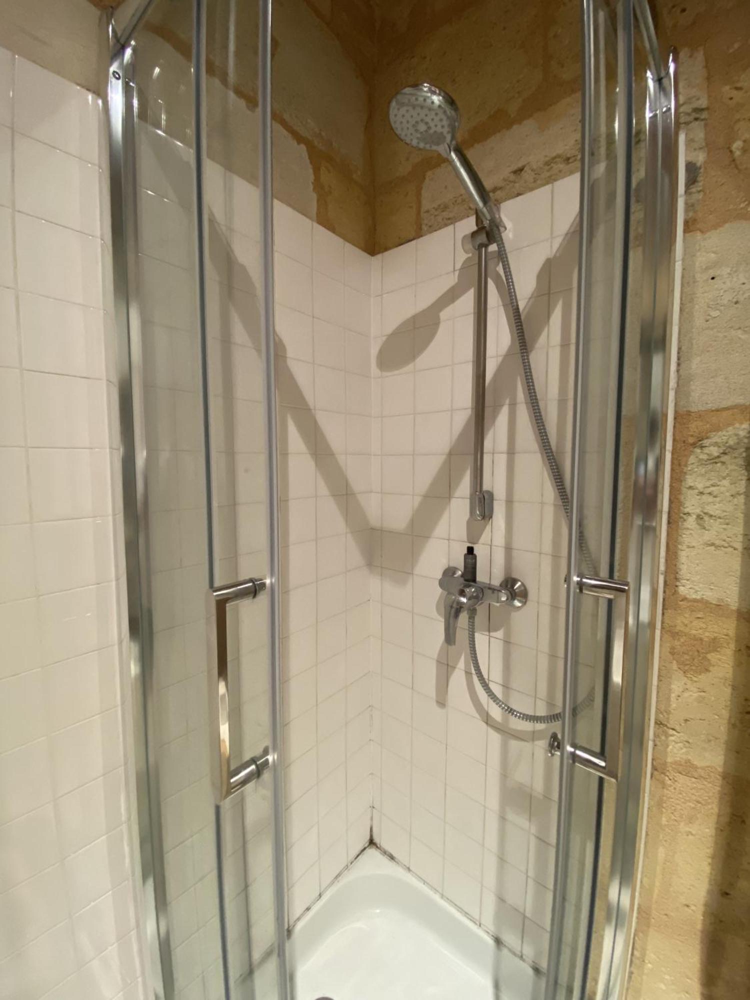 Escapade Aux Chartrons Bed & Breakfast