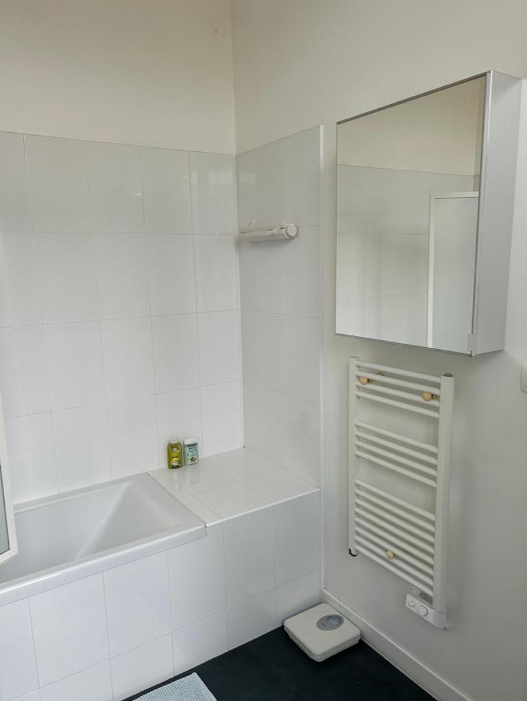 Fantastic 3-room Heart Of Les Chartrons - Apartment Bordeaux