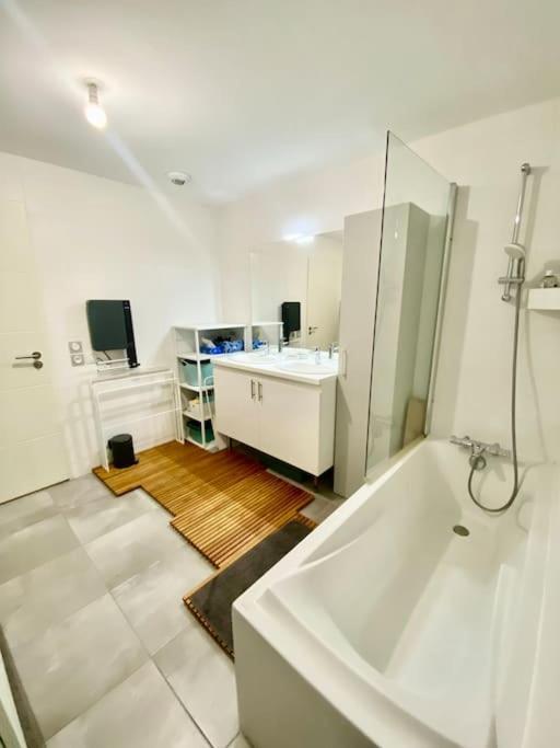 Apartment Bastide - 2 - Parking - Balcon - Free Wifi *