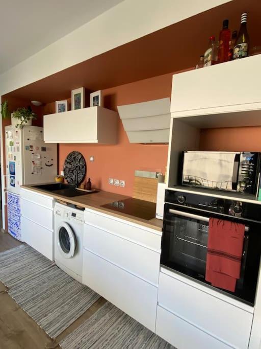 Bastide - 2 - Parking - Balcon - Free Wifi Apartment *