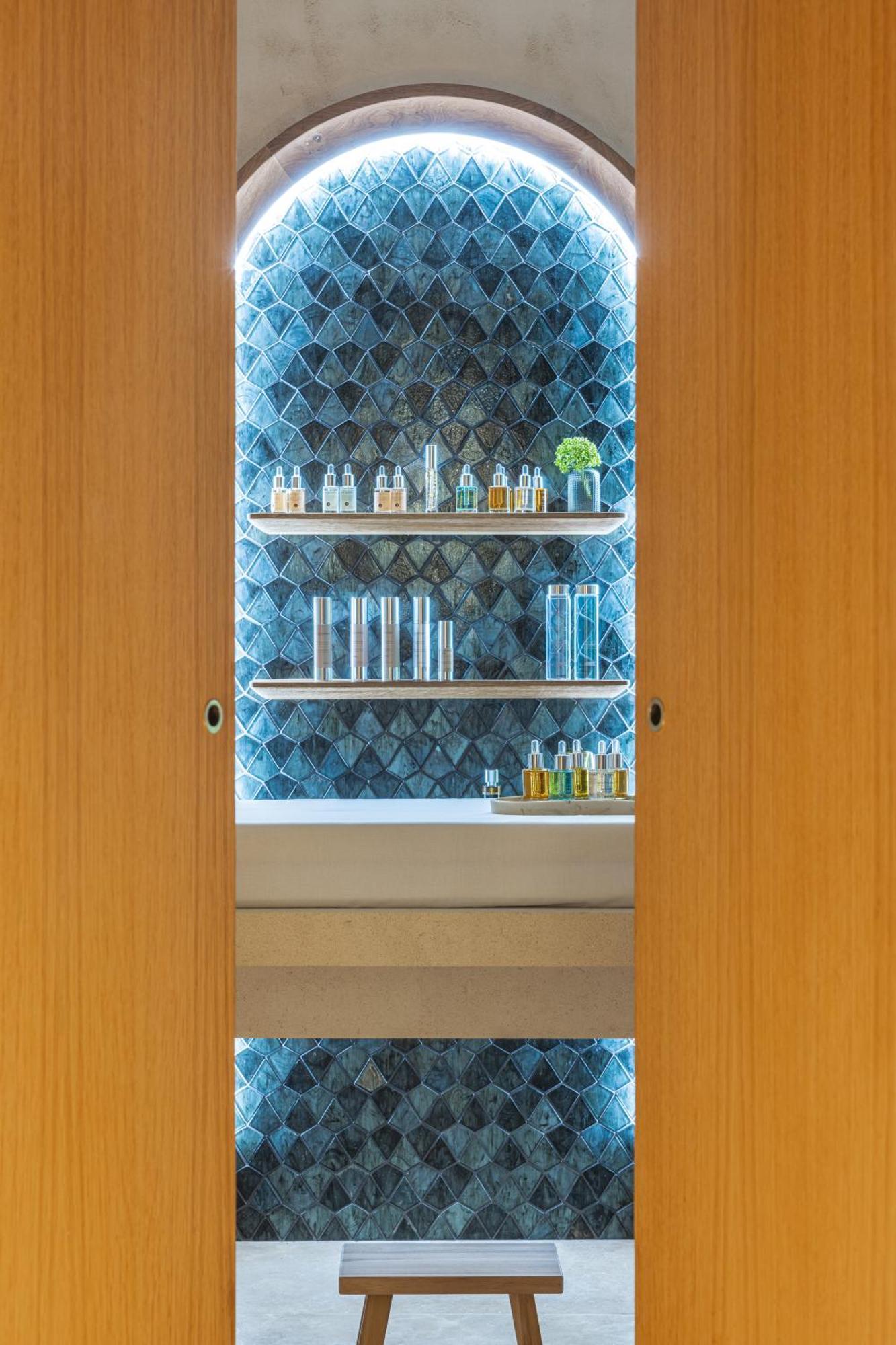 Singulier - Boutique & Anne Semonin Hotel 4*
