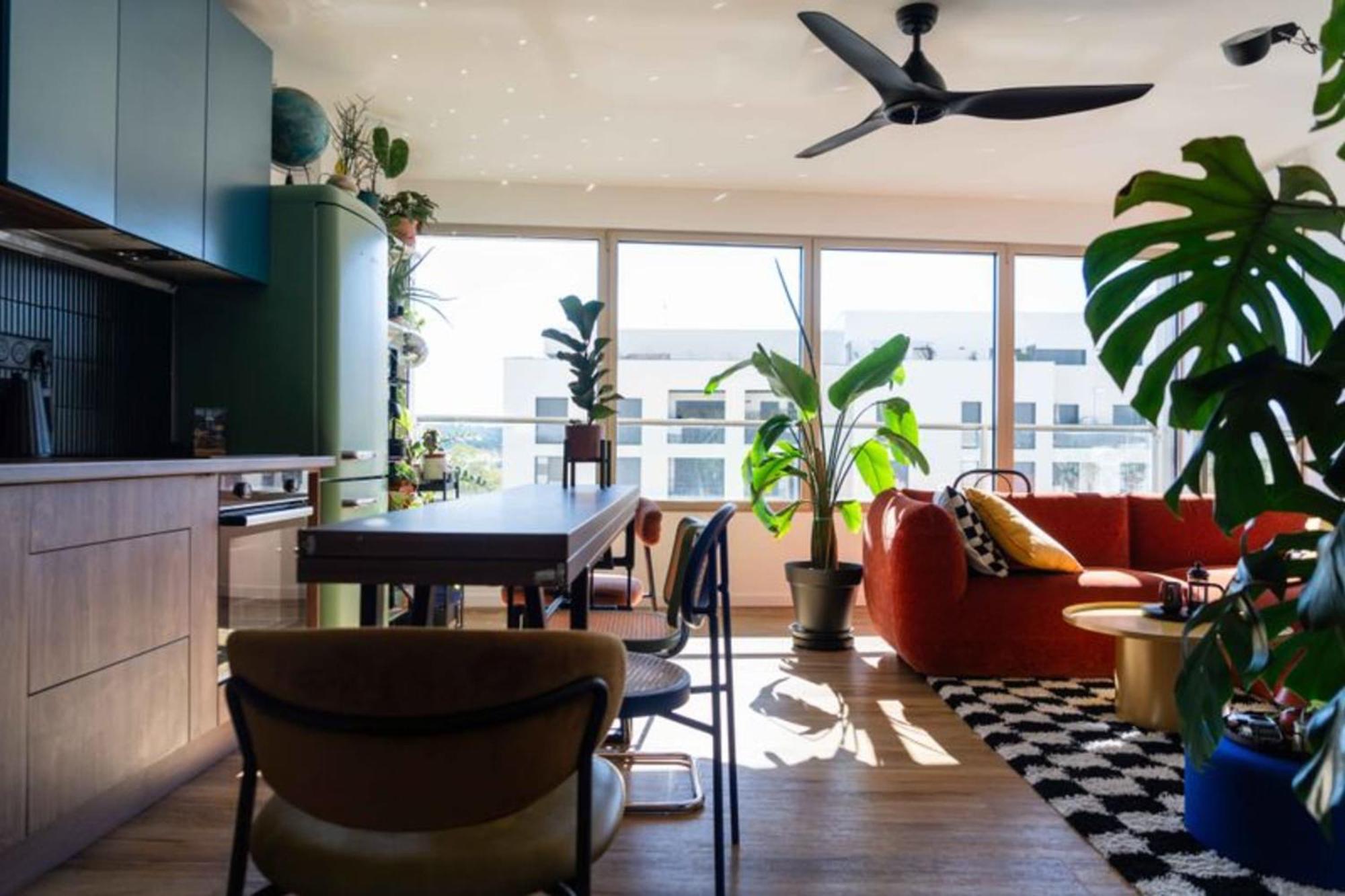 Bright With View And Terrace *