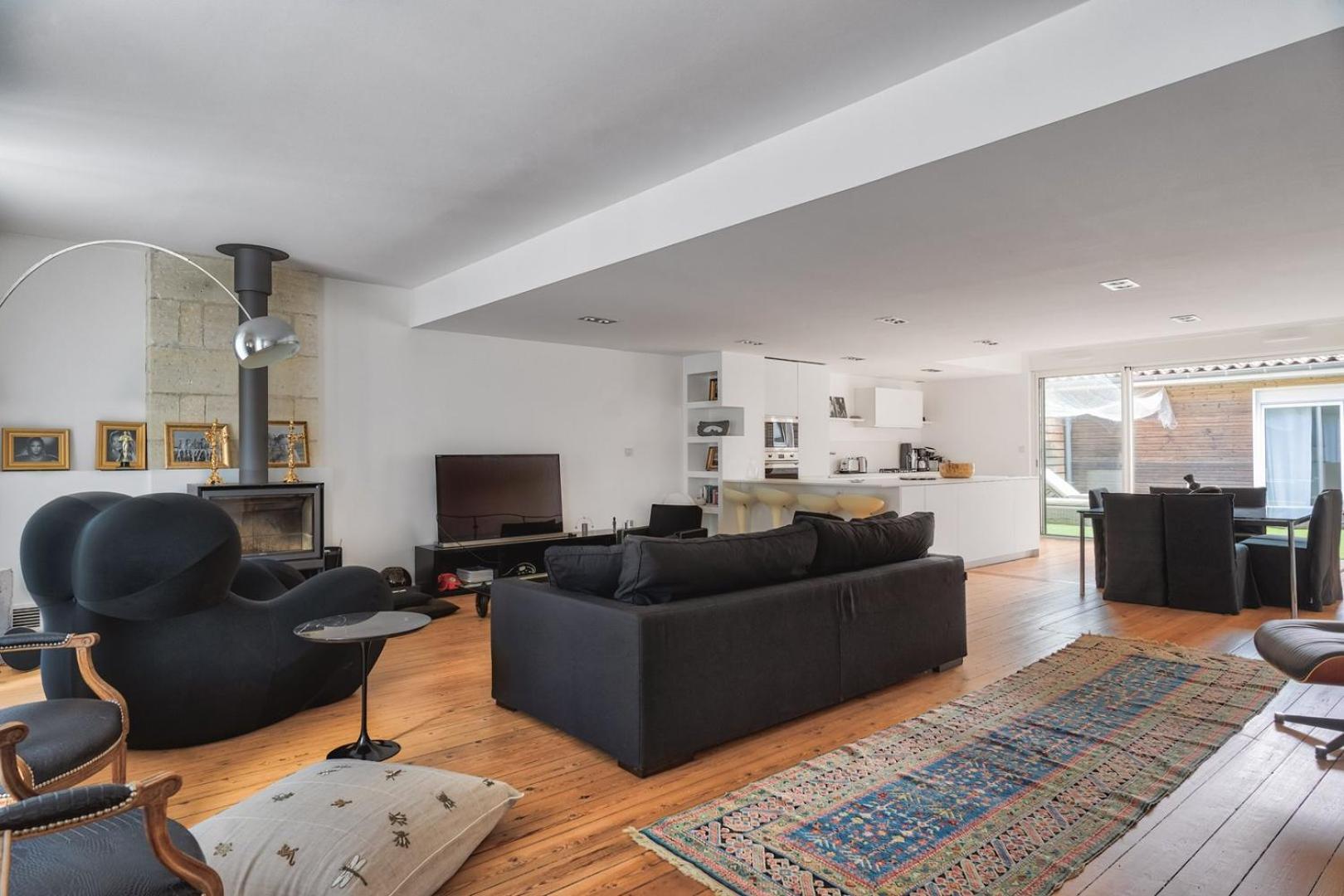 Superbe Loft Avec Patio A Apartment
