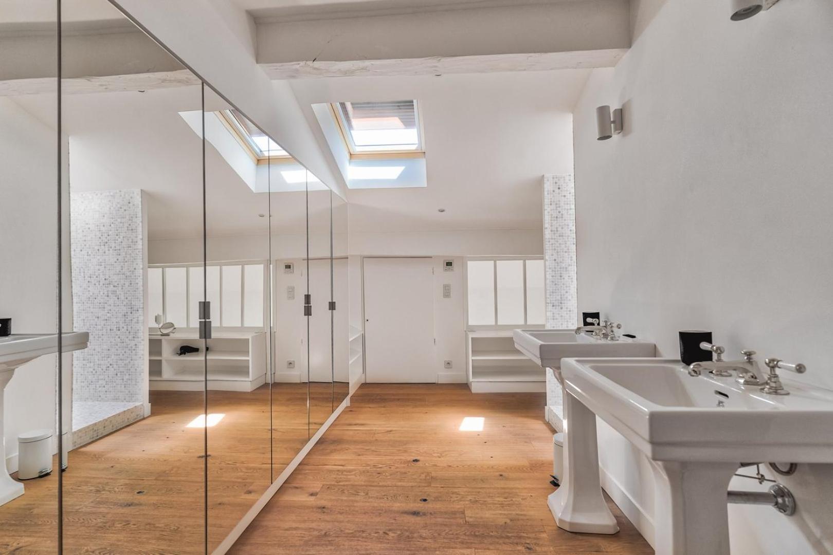 Superbe Loft Avec Patio A *