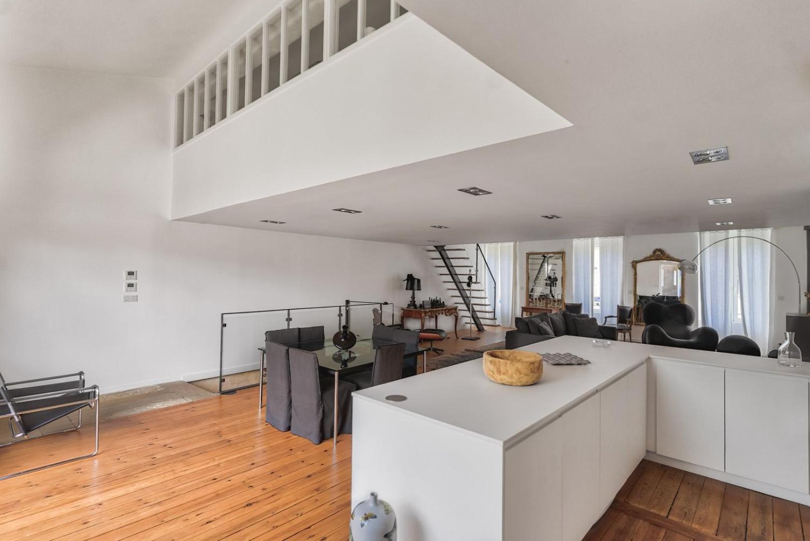 Superbe Loft Avec Patio A *