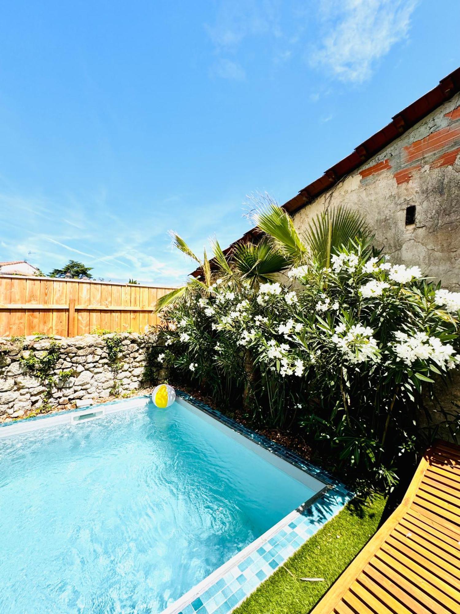 Maison Luxueuse Avec Piscine Privee Chauffee Villa Bordeaux