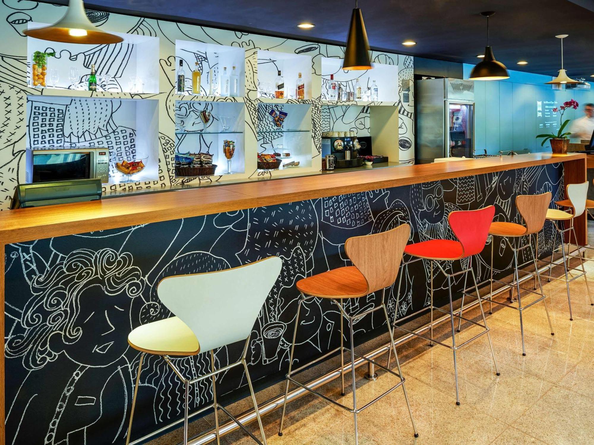 Ibis 3*