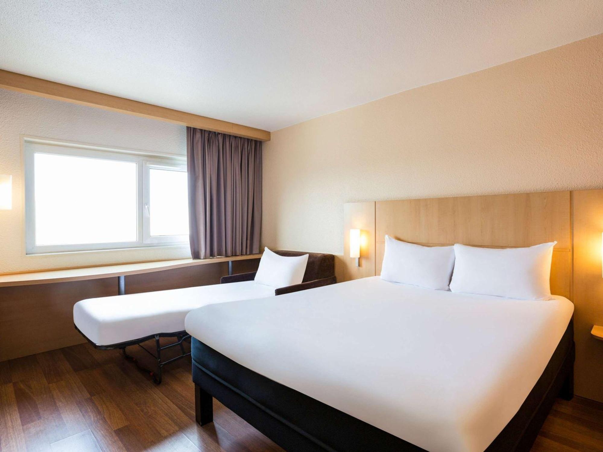 Ibis 3*