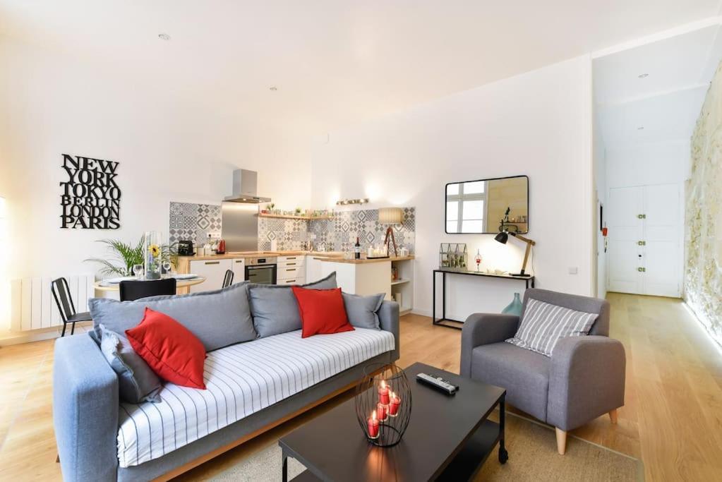 Apartment Grand 2 Pieces Entre Vieux Et Quais ! *