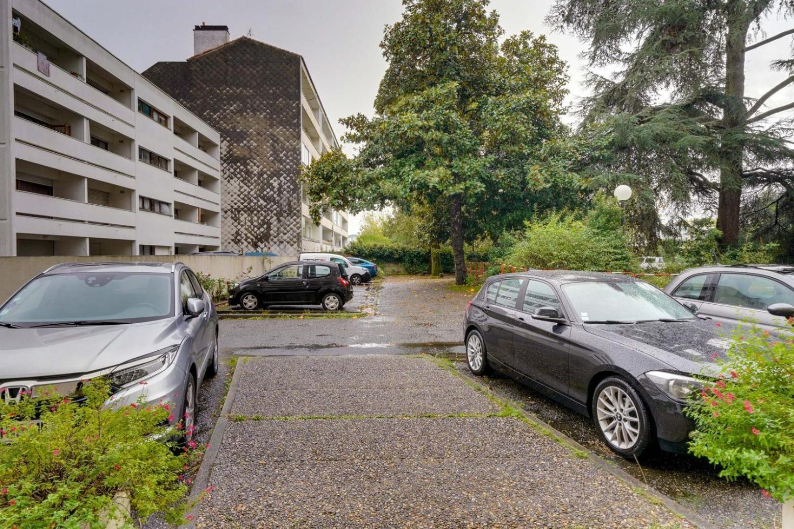 Tres A Avec Parking Bordeaux