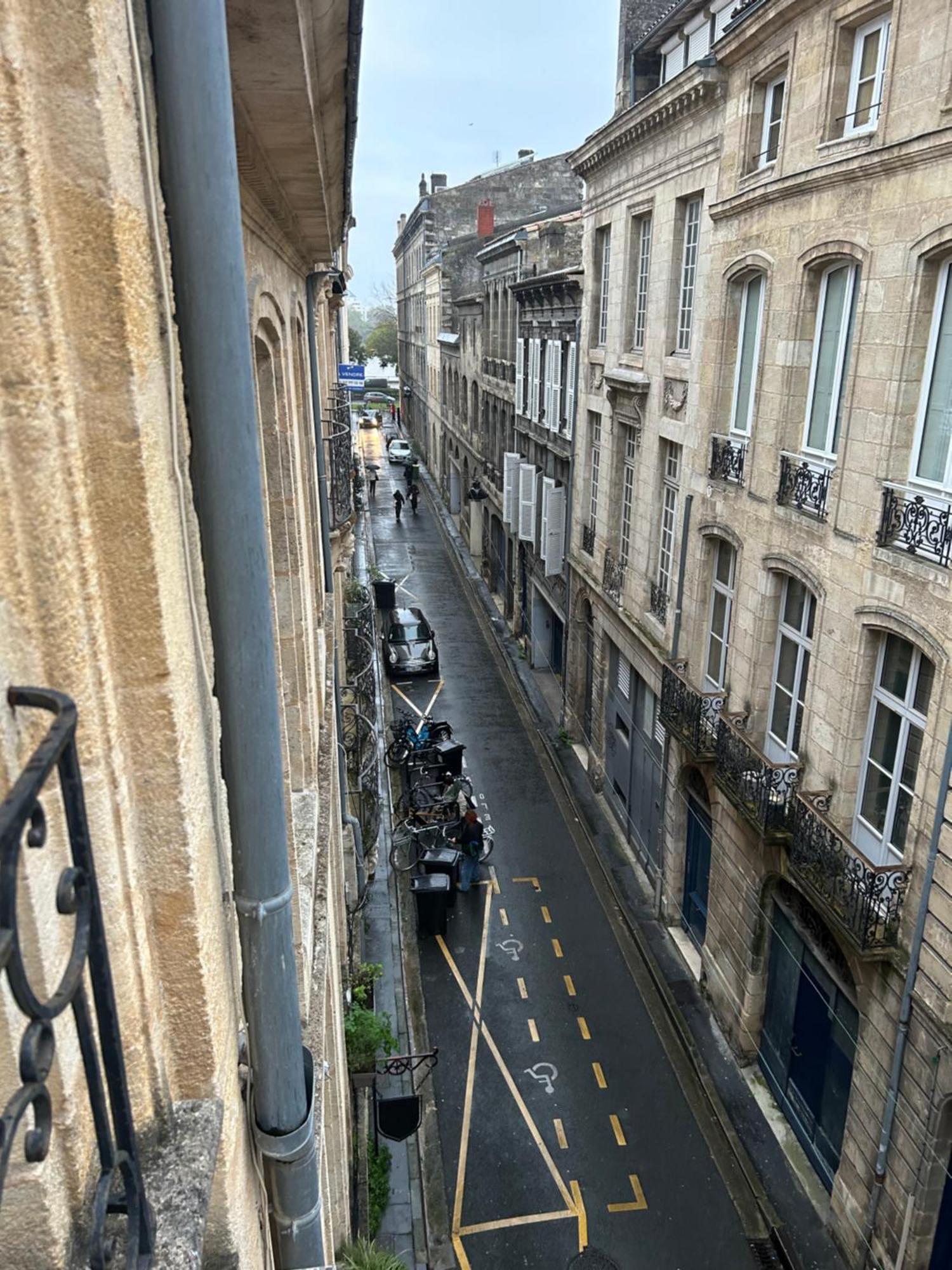Fantastic 3-room Heart Of Les Chartrons -