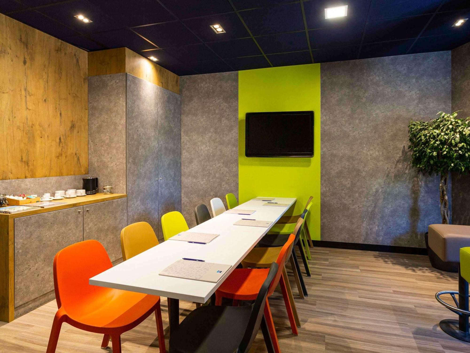 Ibis Budget Centre - Gare Saint Jean Hotel