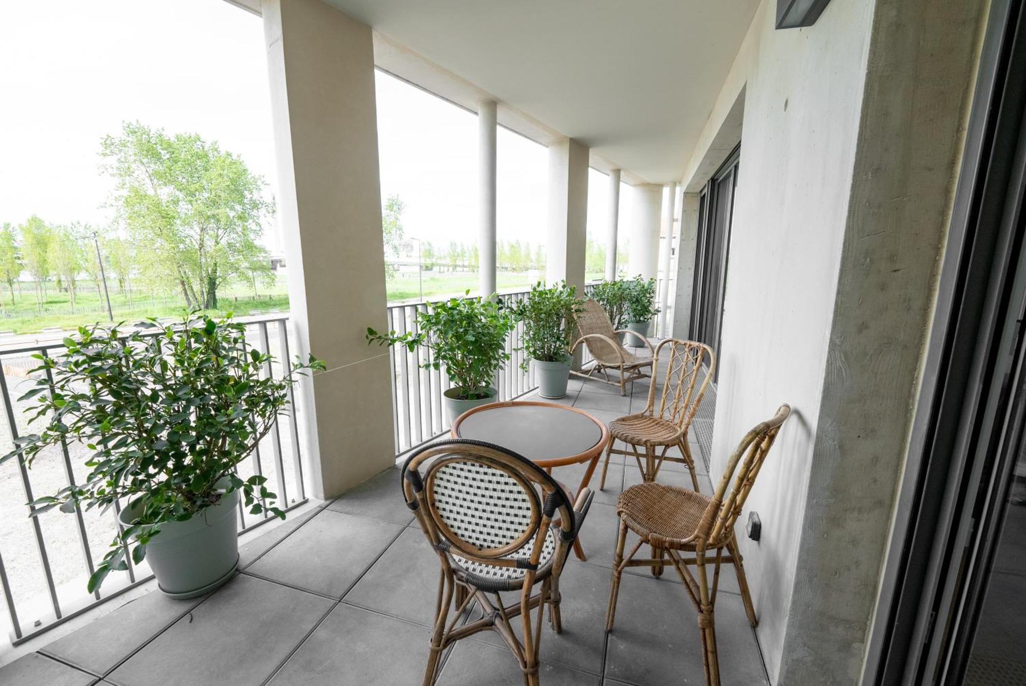 Sur La Riviere, Proche Tramway, Un Bel Zen, Design, Spacieux Et Lumineux Appartement Bordeaux