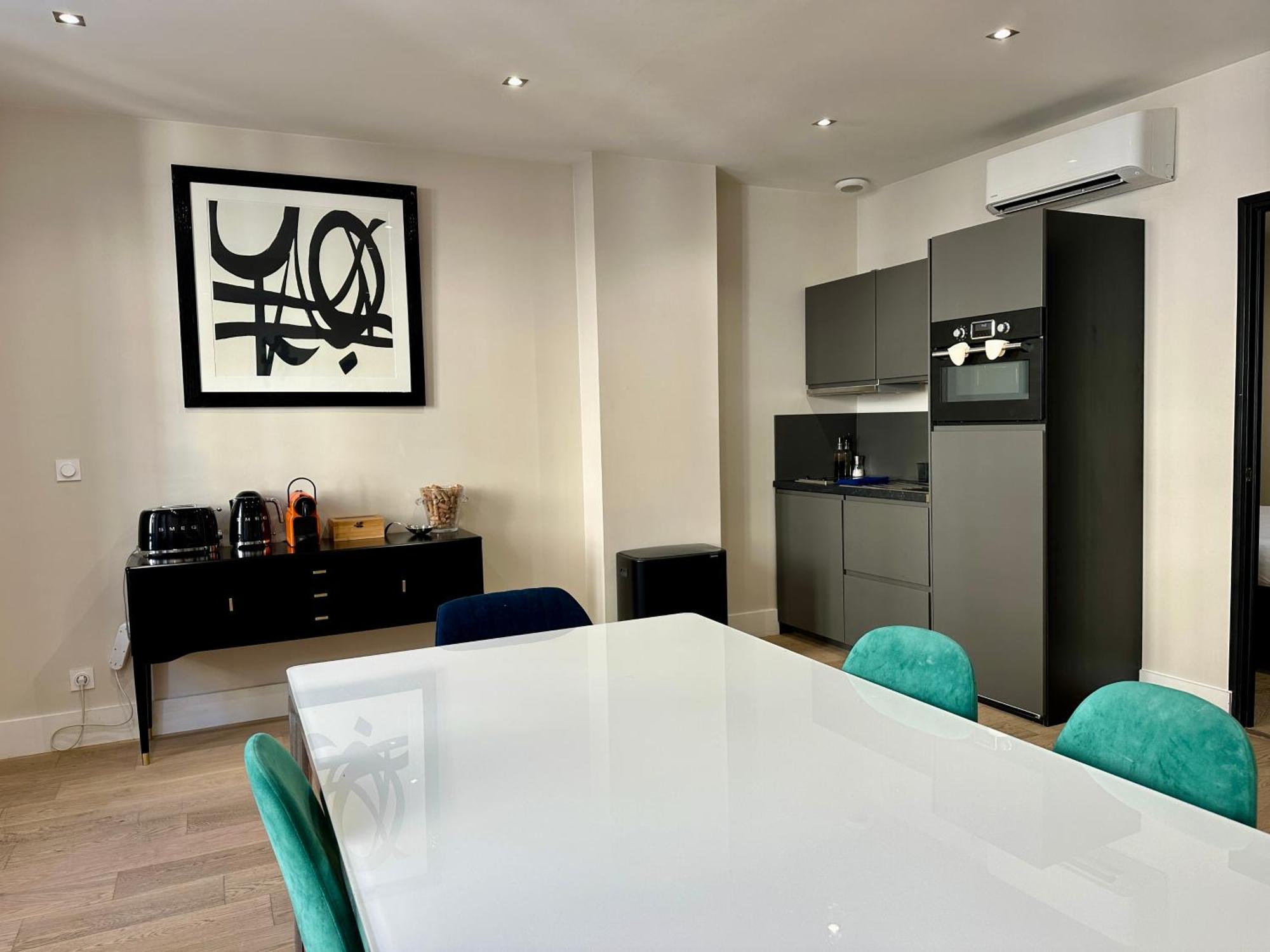 Apartment Emile Fourcand -your