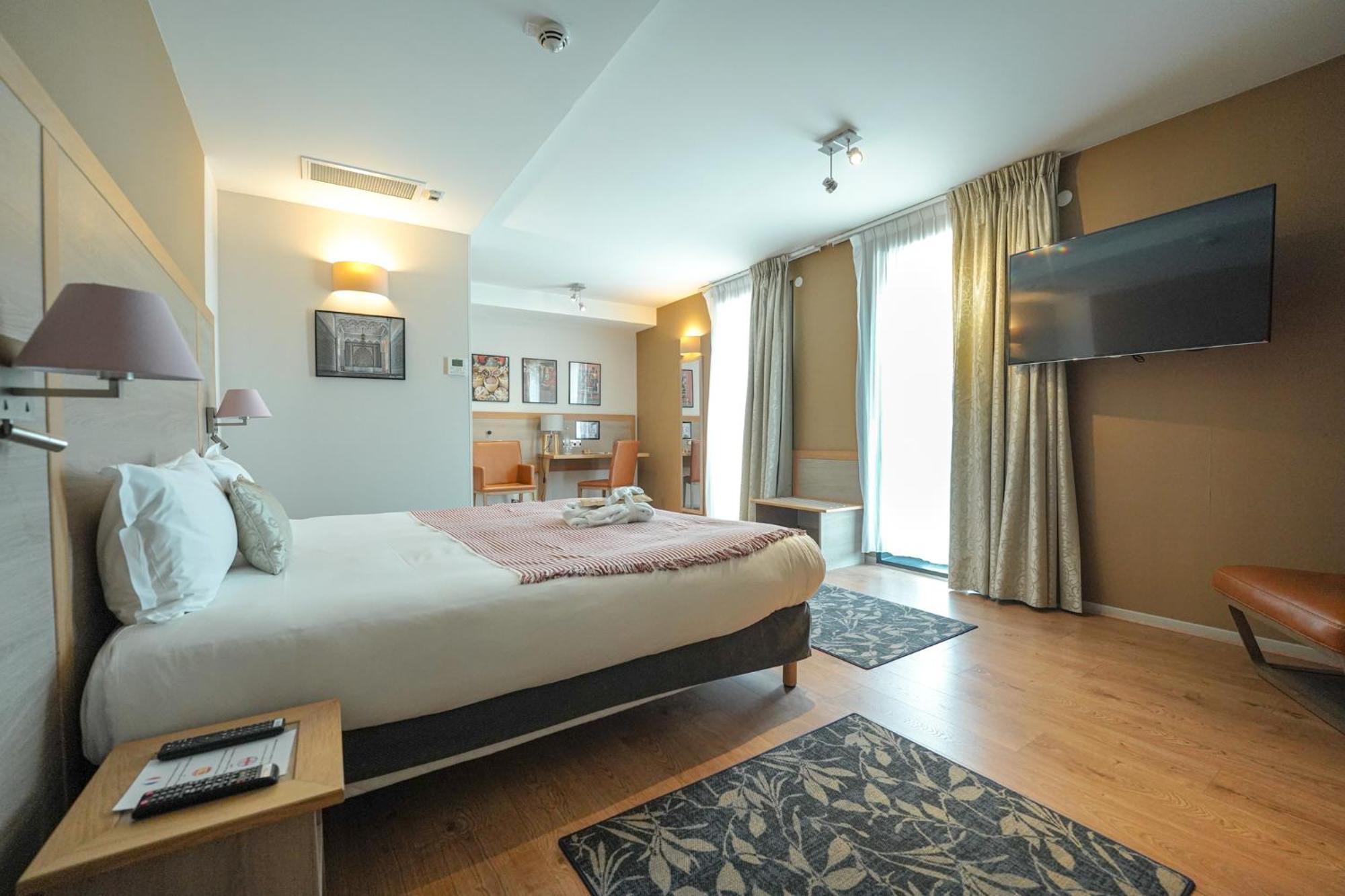 Khách sạn Vatel 4*