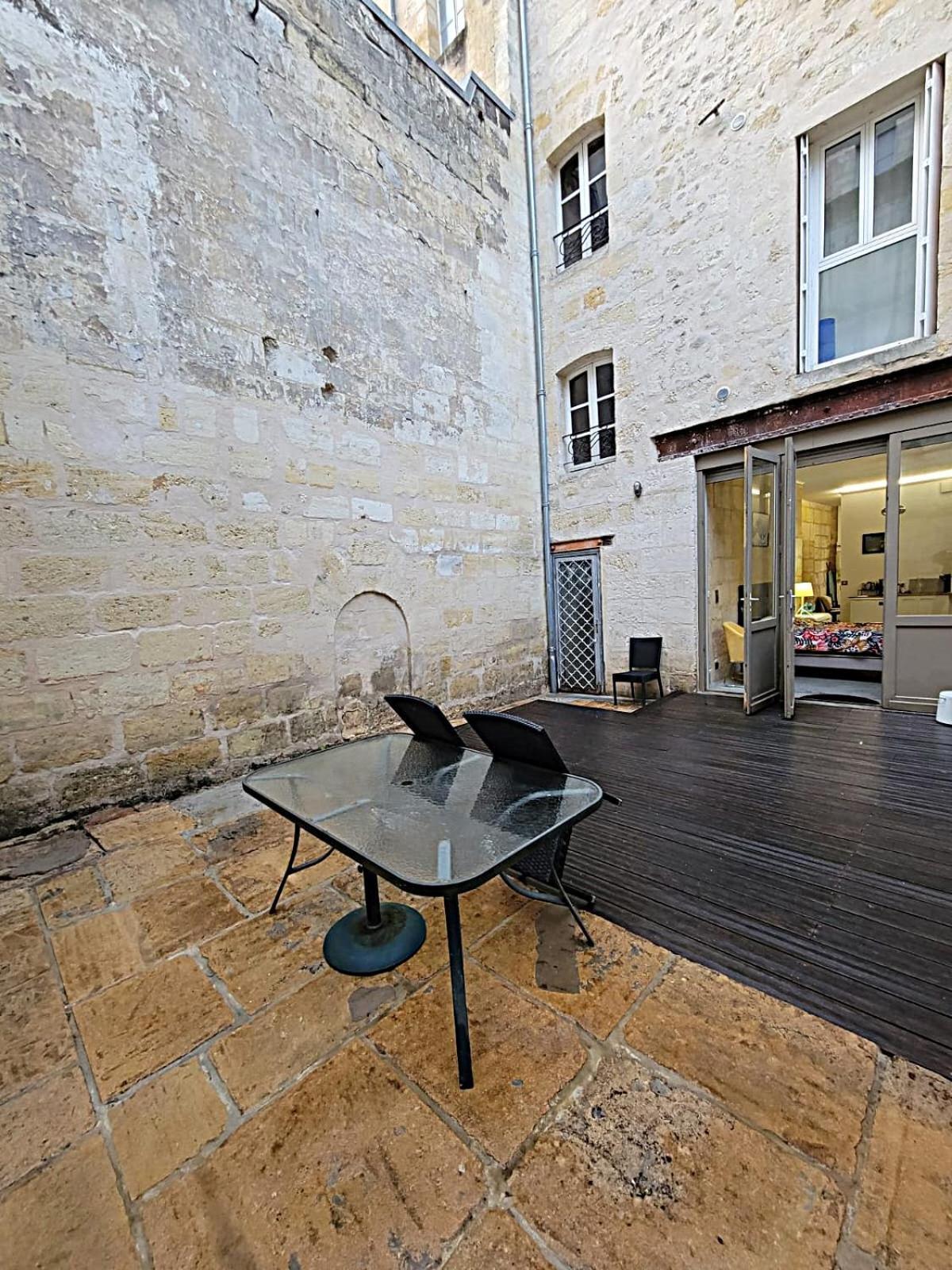 Apartment Cosy Avec Jardin Terrasse Et Bureau Separe Bordeaux