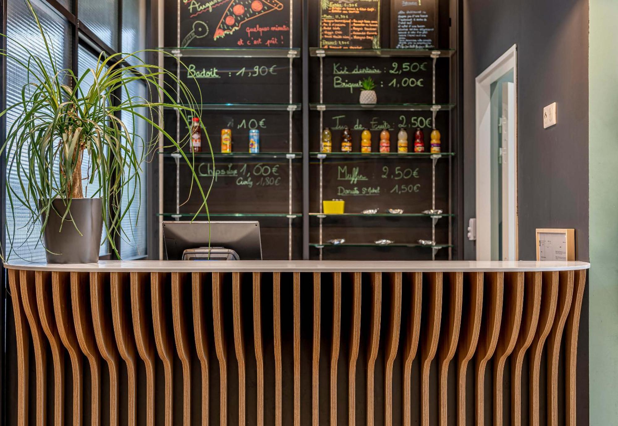 Bassins A Flot Hotel Bordeaux