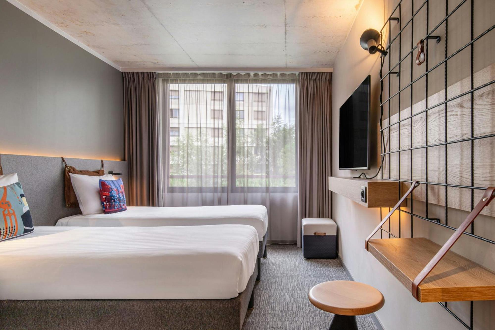 Hotel Moxy 3*
