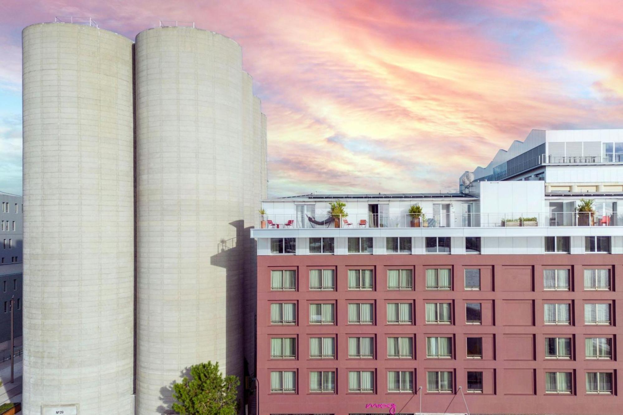 Hotel Moxy 3*