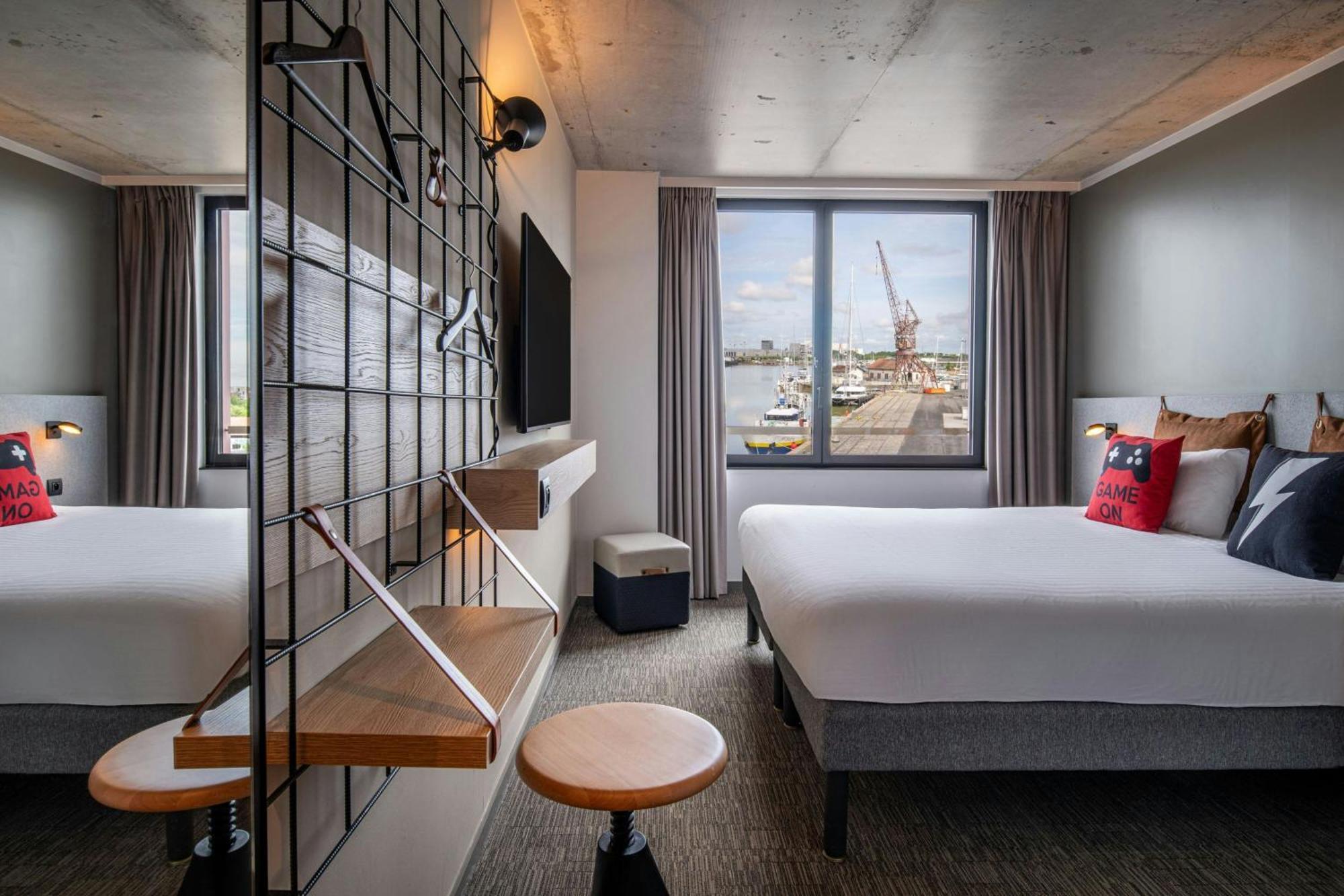 Hotel Moxy 3*