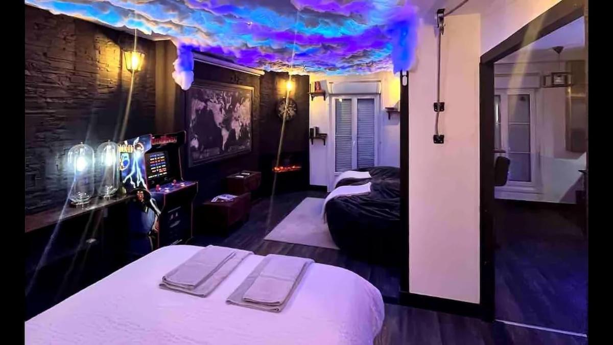 Apartment Cinema, Jacuzzi, Borne Arcade Bordeaux