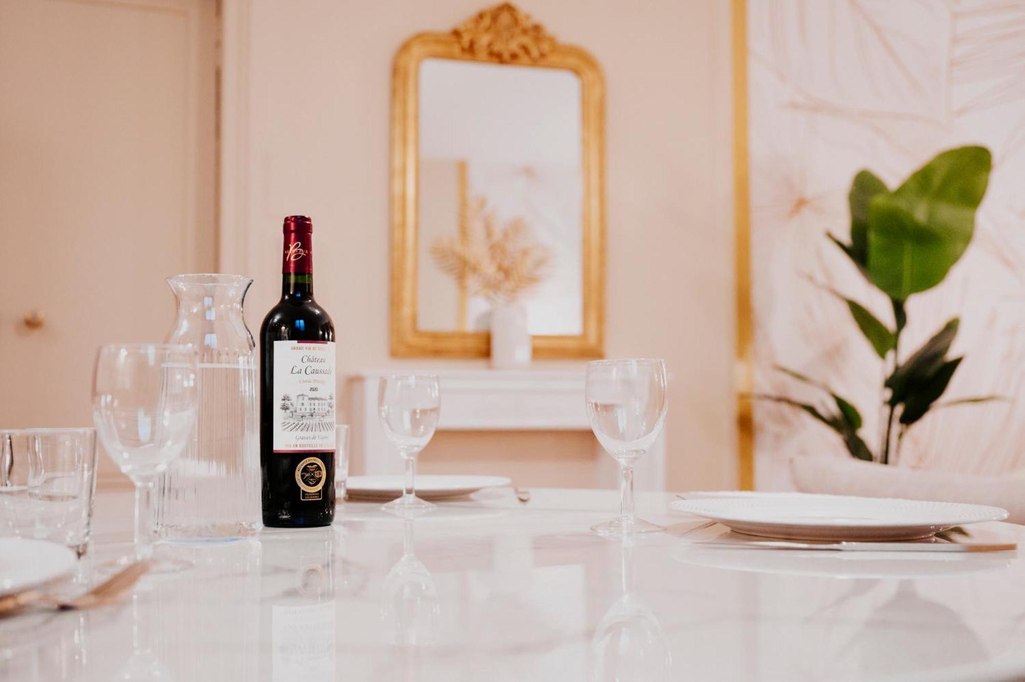 Free Parking - Self Checkin - Wifi - Balcony - Le Cheverus - Superbordeaux