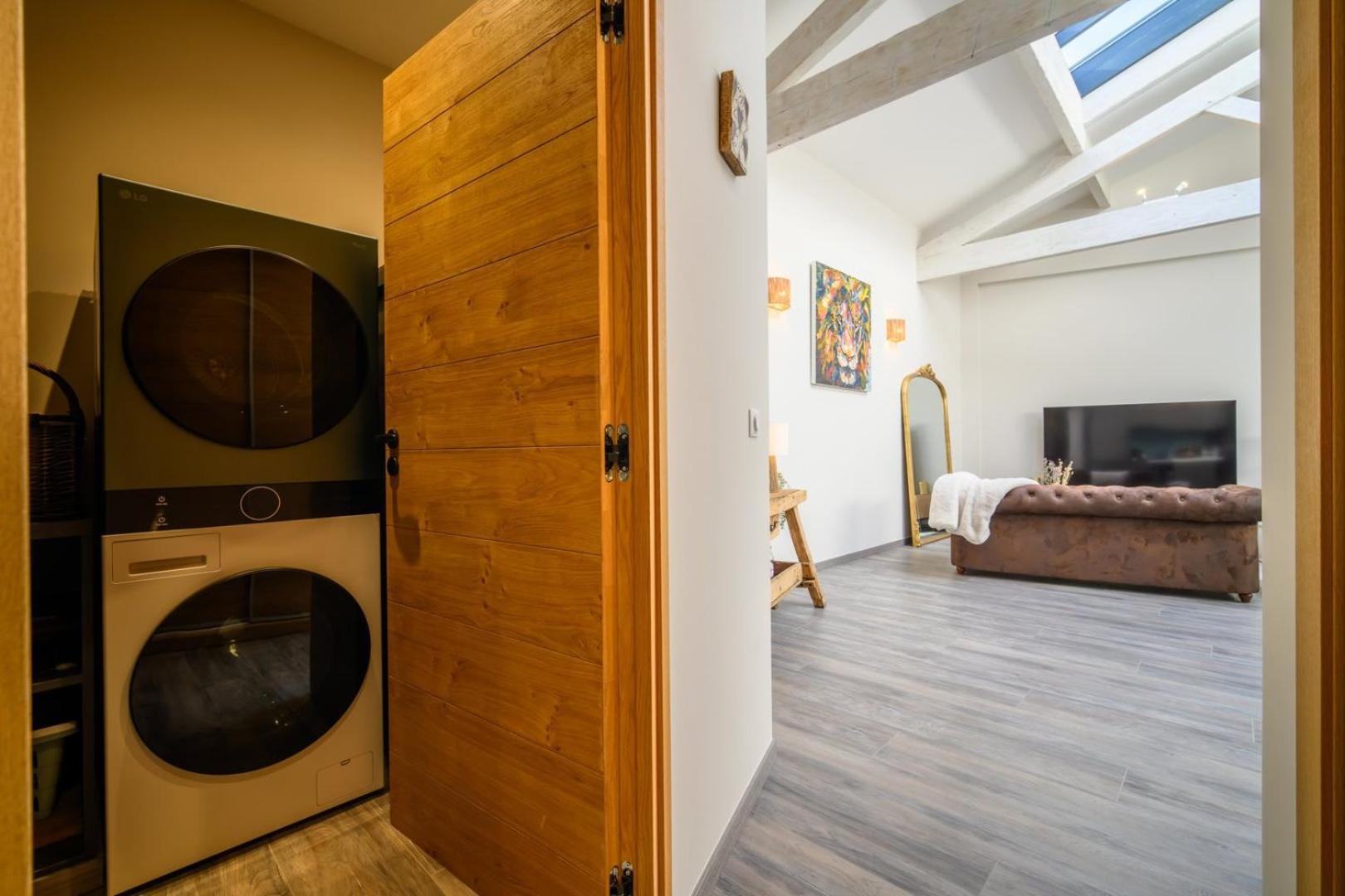 Le Loft ~ Garage ~ Centre-ville ~ Bien D'exception *