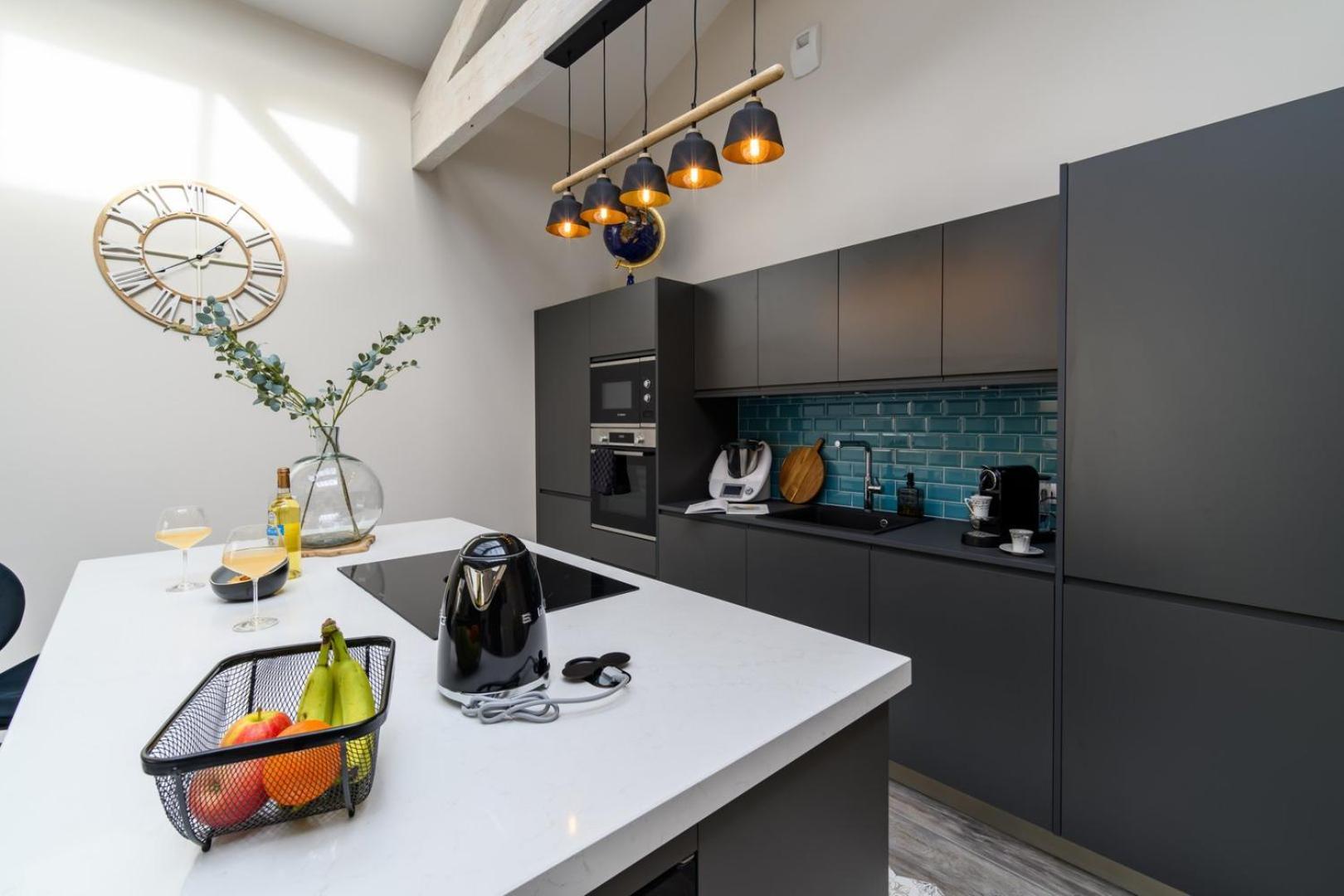Apartment Le Loft ~ Garage ~ Centre-ville ~ Bien D'exception Bordeaux