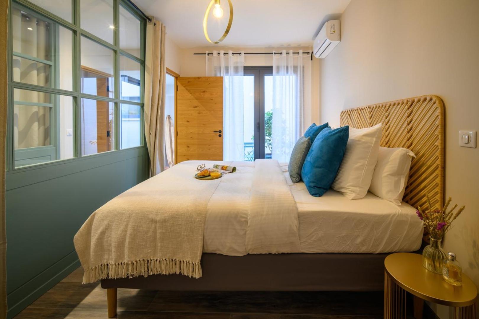 Apartment Le Loft ~ Garage ~ Centre-ville ~ Bien D'exception *