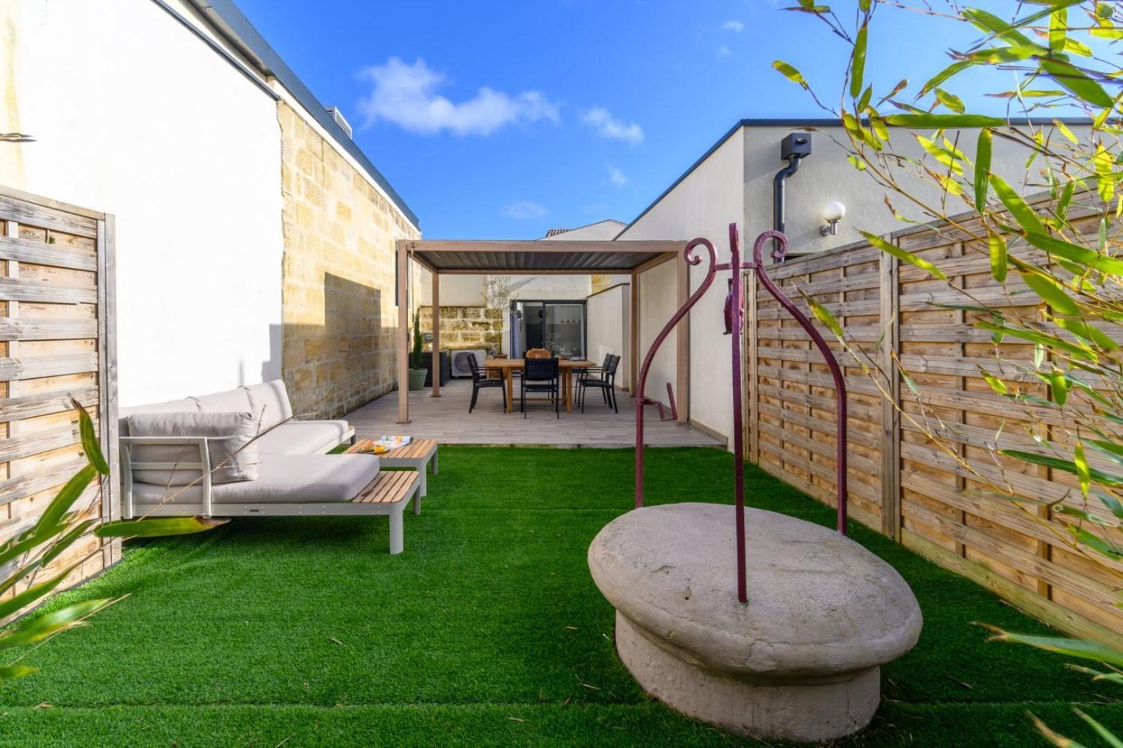 Le Loft ~ Garage ~ Centre-ville ~ Bien D'exception Apartment *