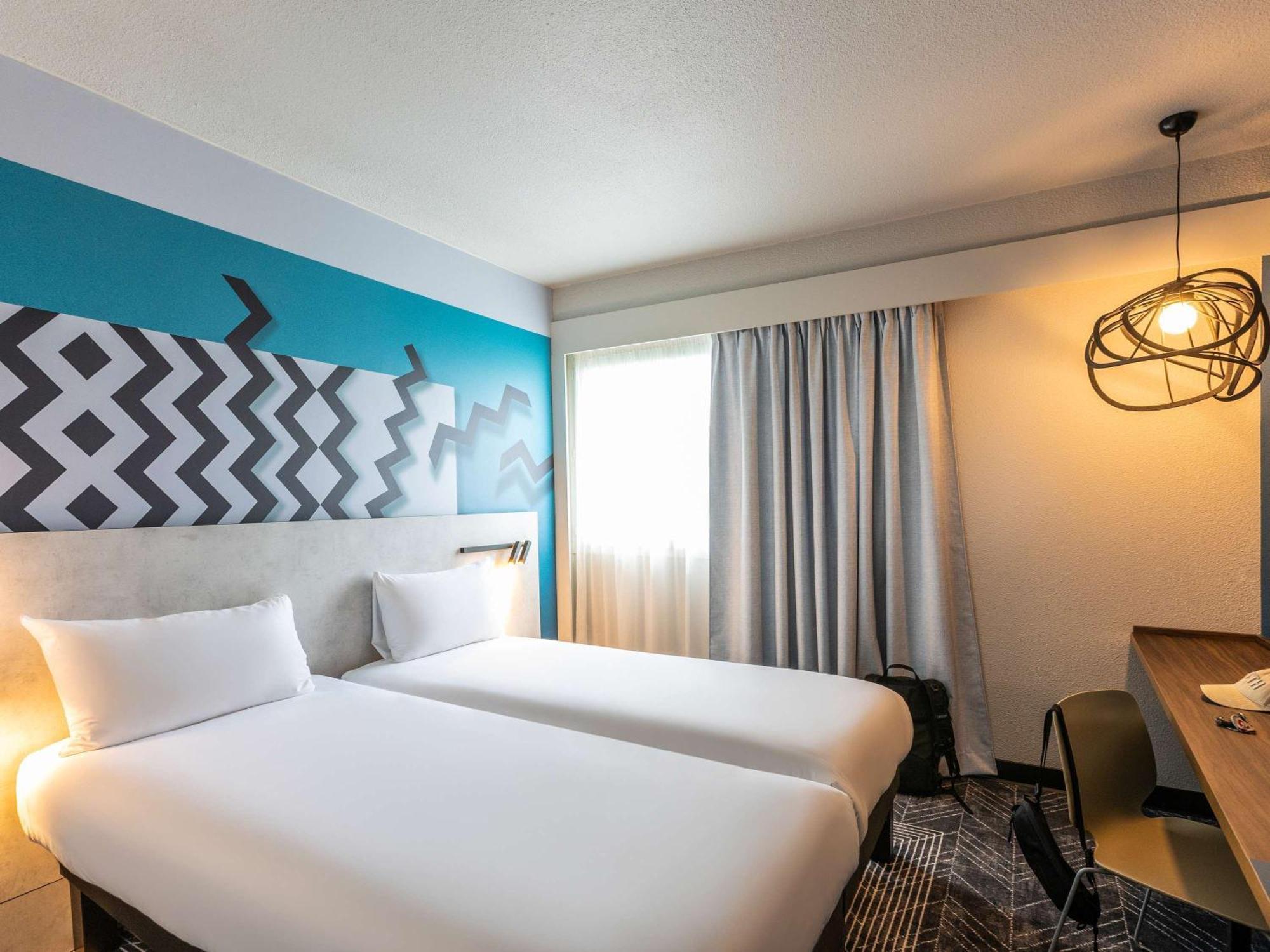 Ibis Styles Centre Meriadeck Hotel