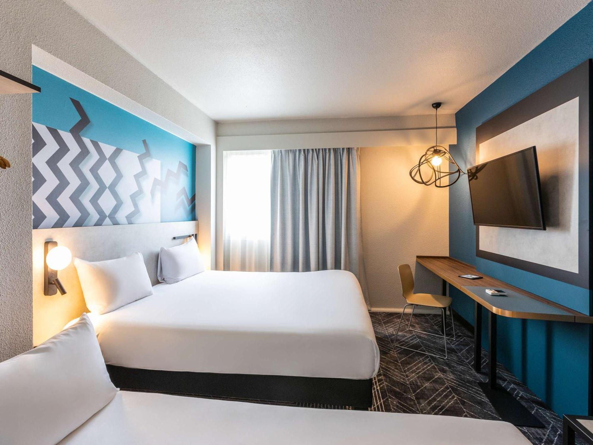 Ibis Styles Centre Meriadeck Hotel 3*