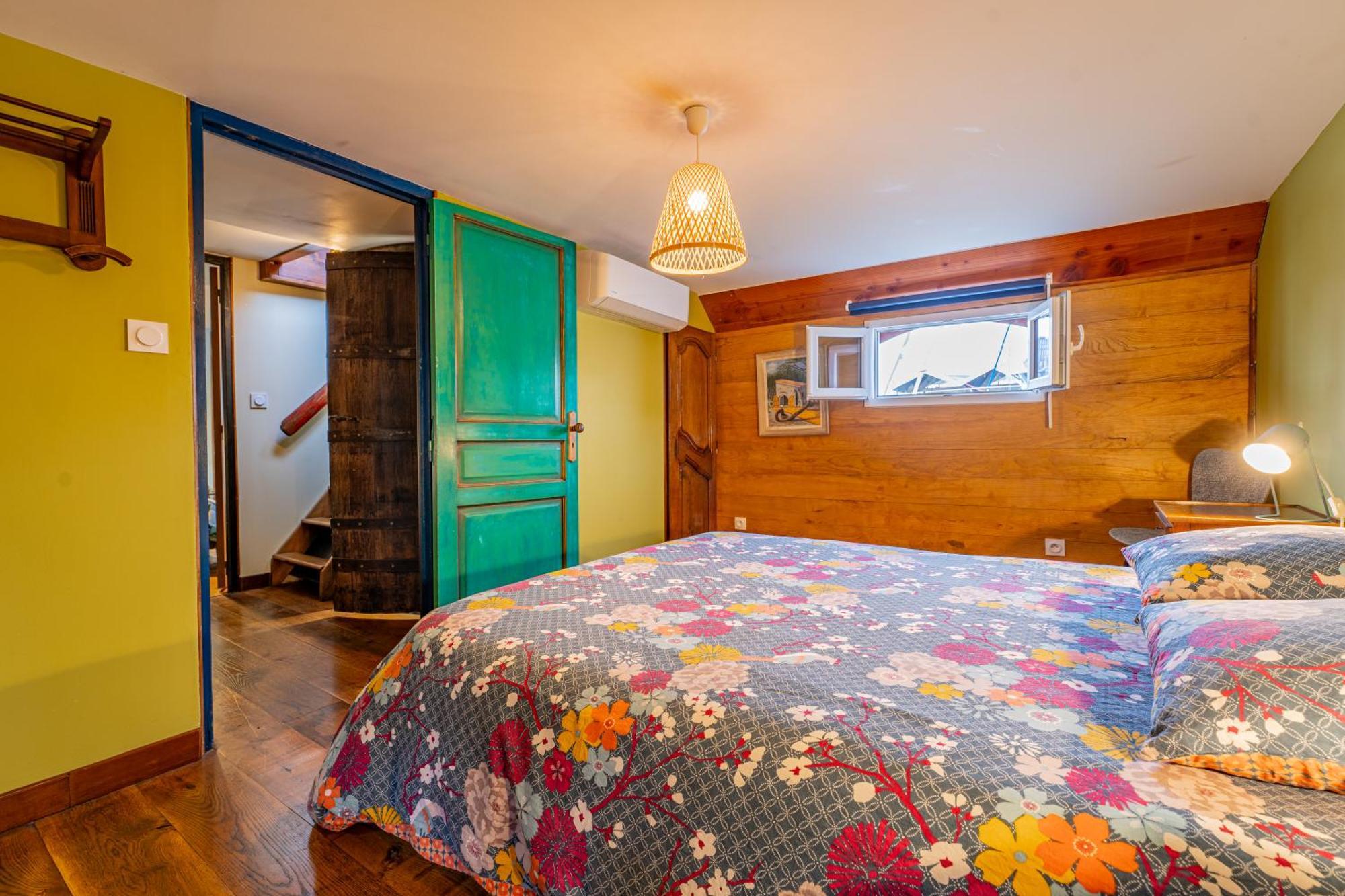 Botel Superbe Peniche En Centre