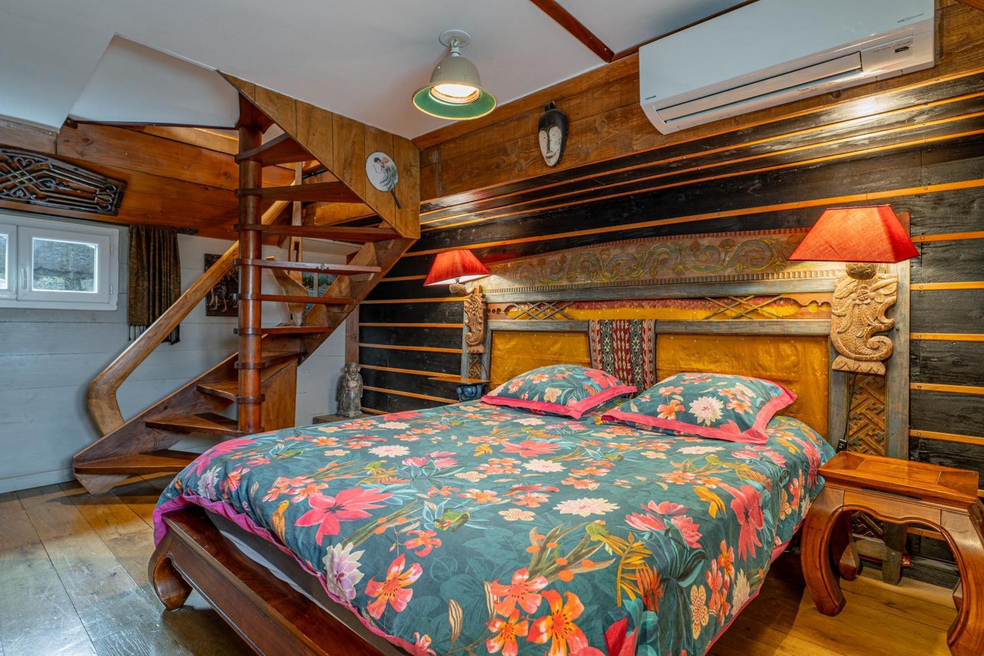 Botel Superbe Peniche En Centre