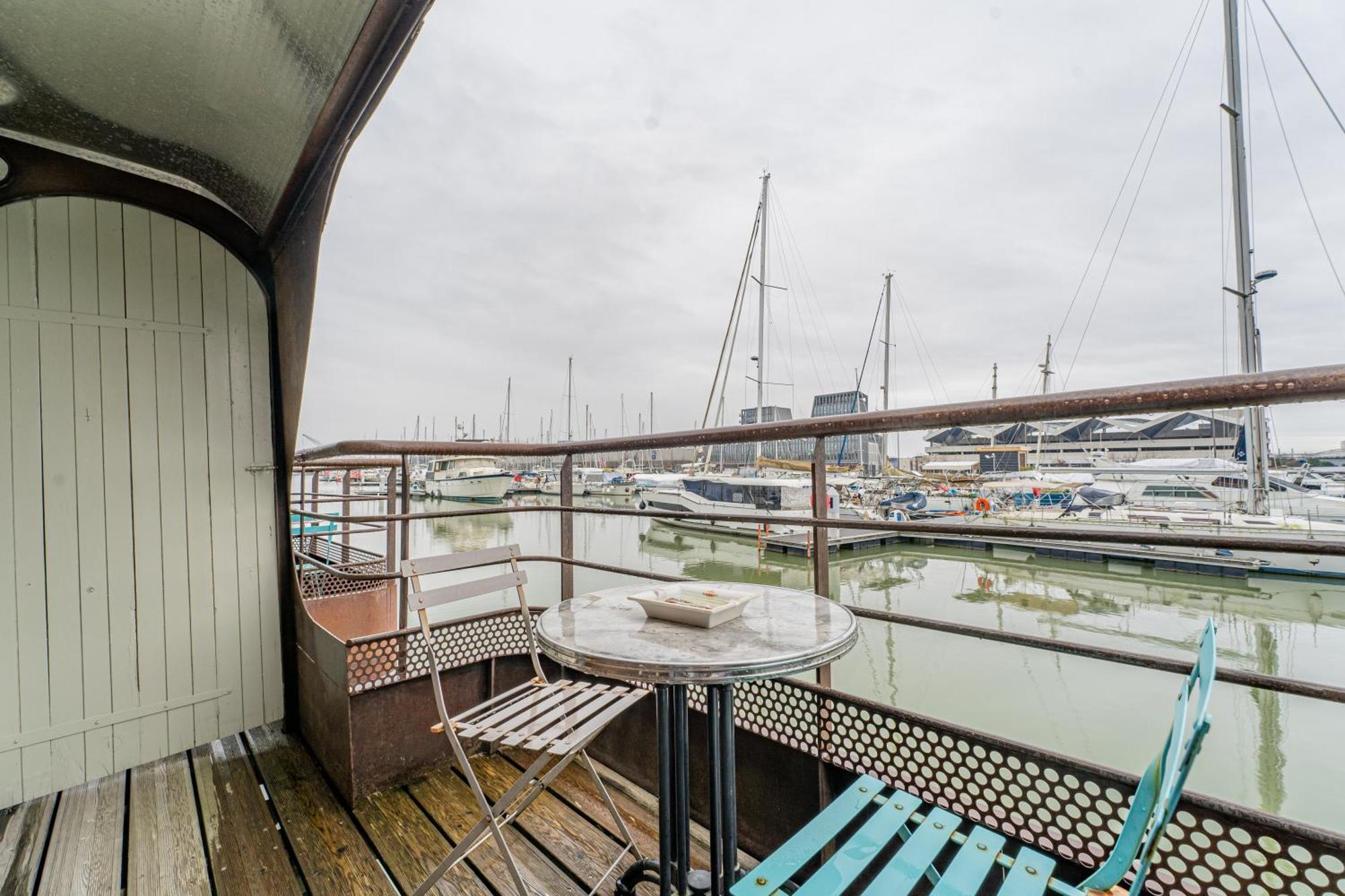 Botel Superbe Peniche En Centre