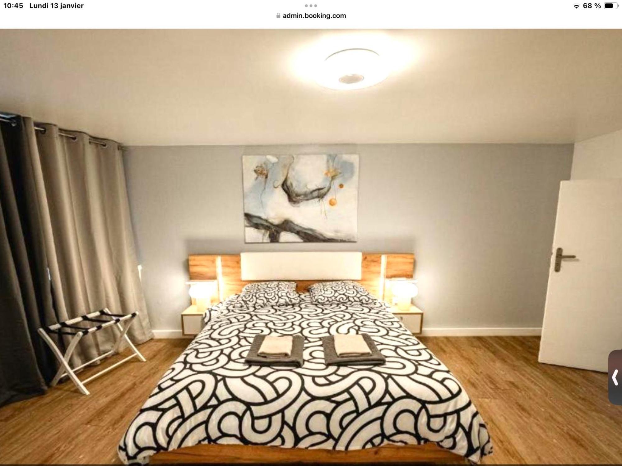 Apartment Renove Place Du Palais Avec Parking *