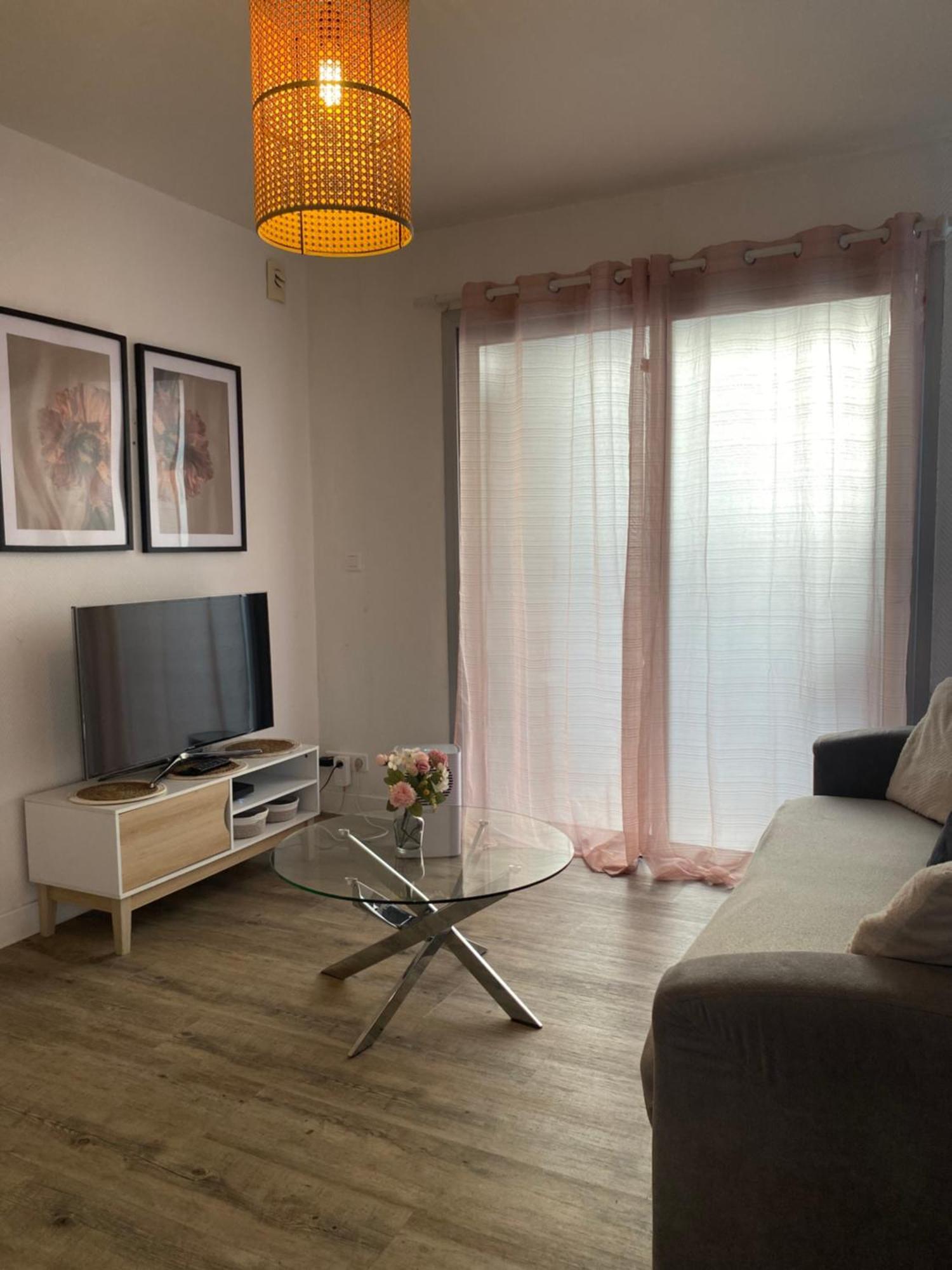 Apparemment Jacuzzi Balneo Centre De Apartment