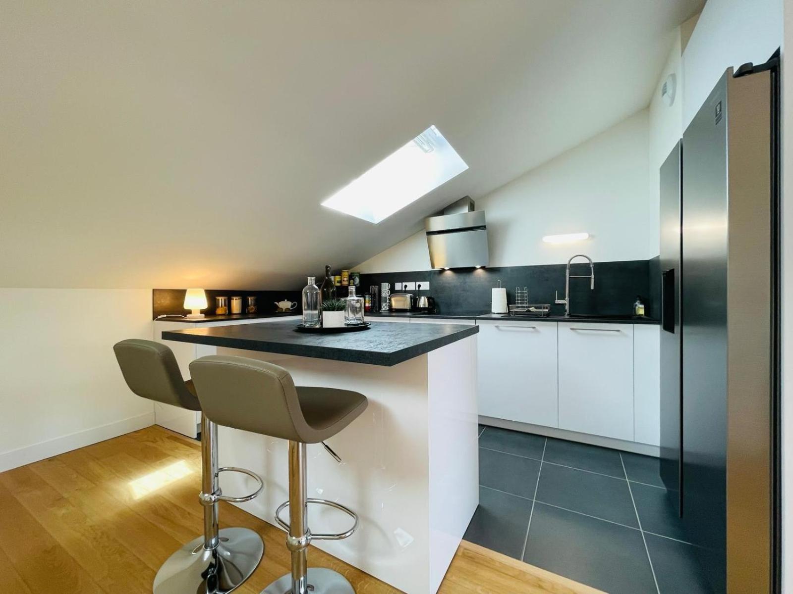 Splendide Duplex Saint-michel - Terrasse & Garage - 4,91 Sur 5 Avec 90 Avis * Bordeaux