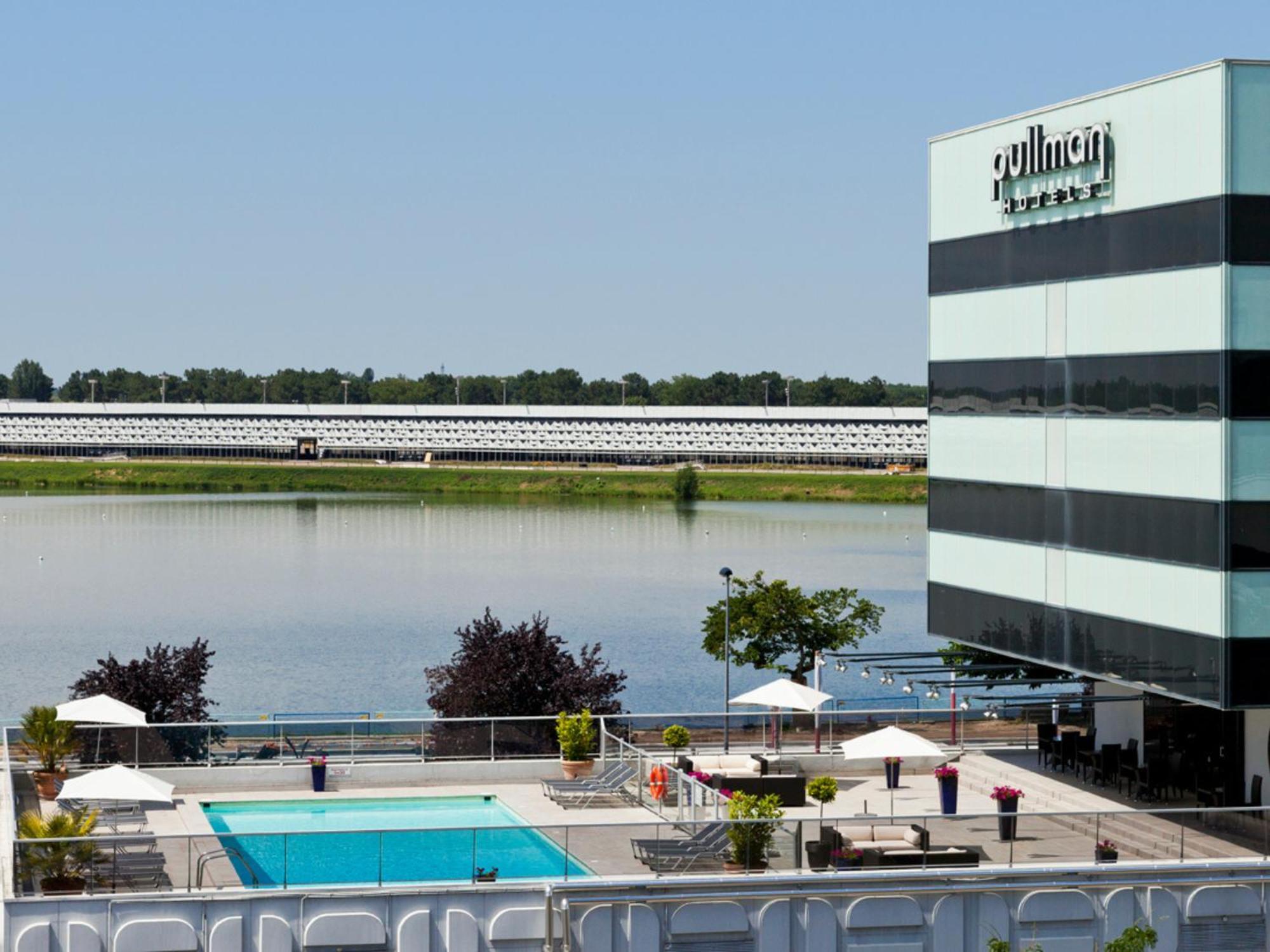 Pullman Hotel 4*