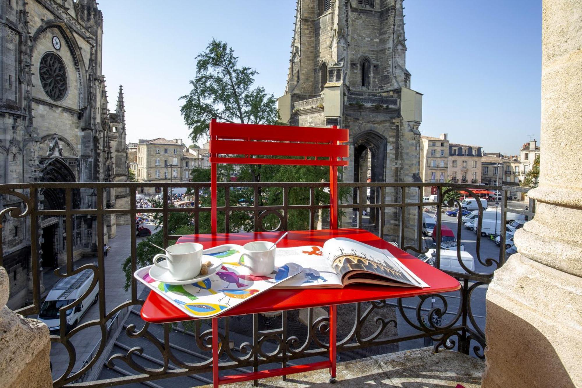 Place Saint Michel *