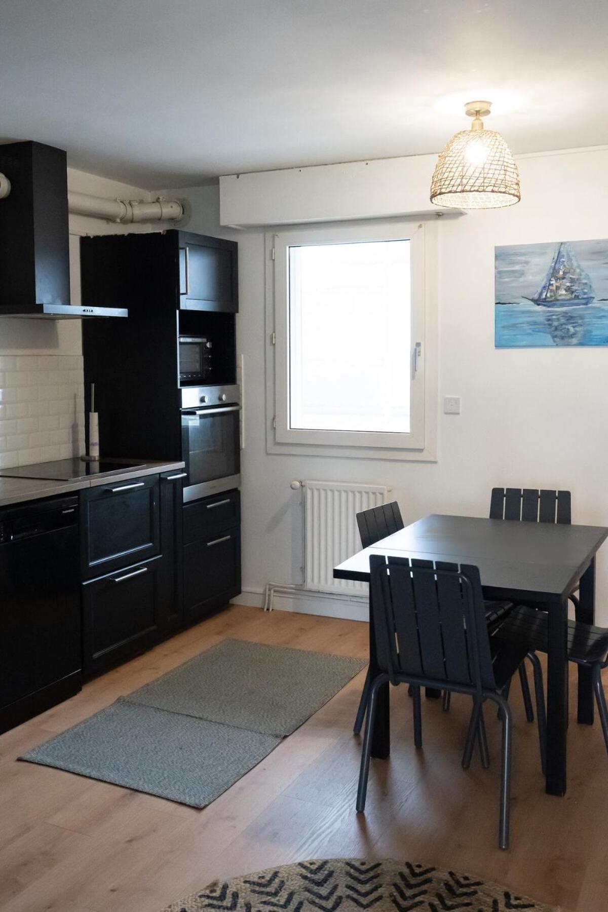 1 Chambre, Terrasse, Proche Tram Bordeaux