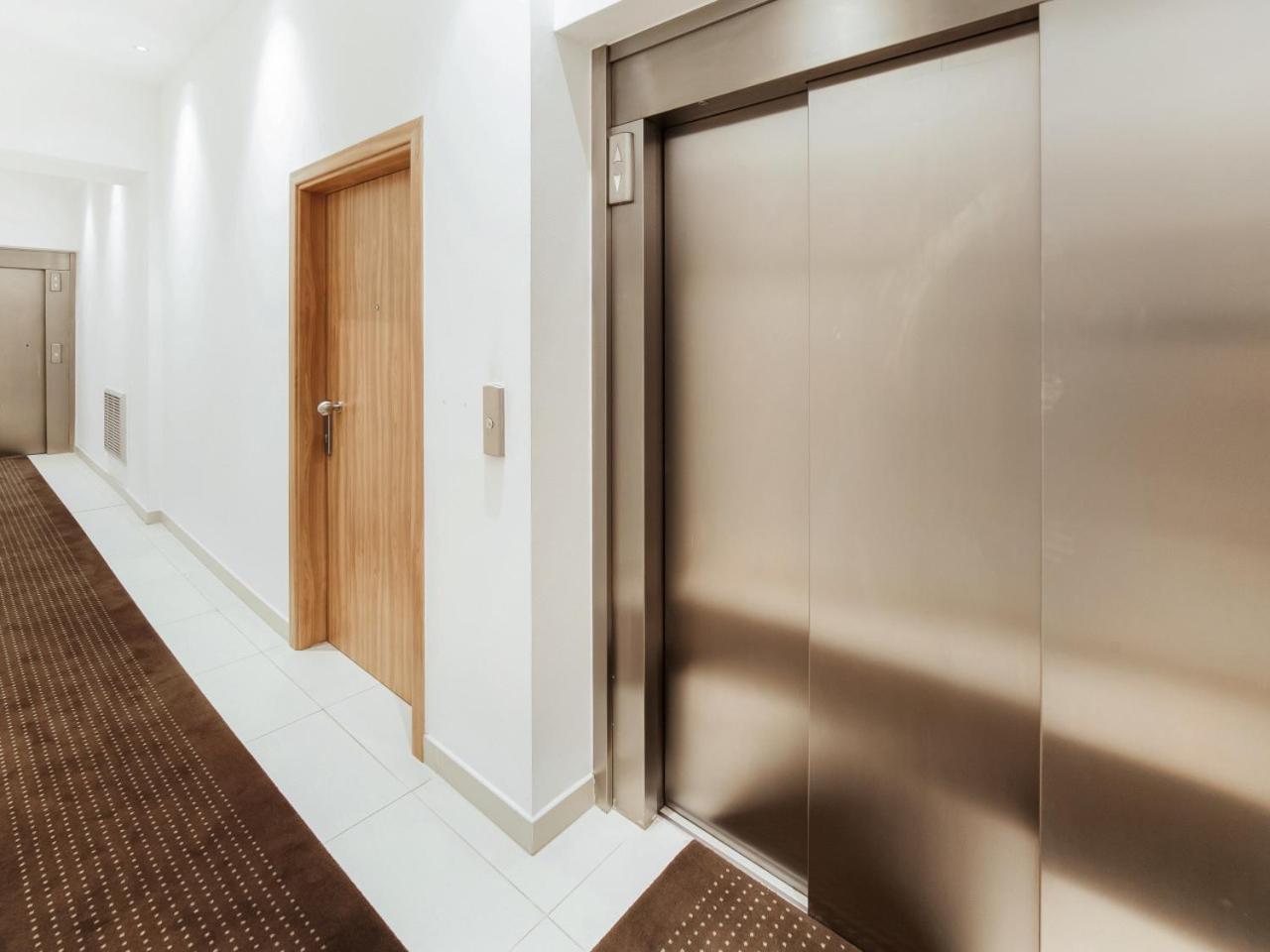 Studio Triangle D'or Apartment