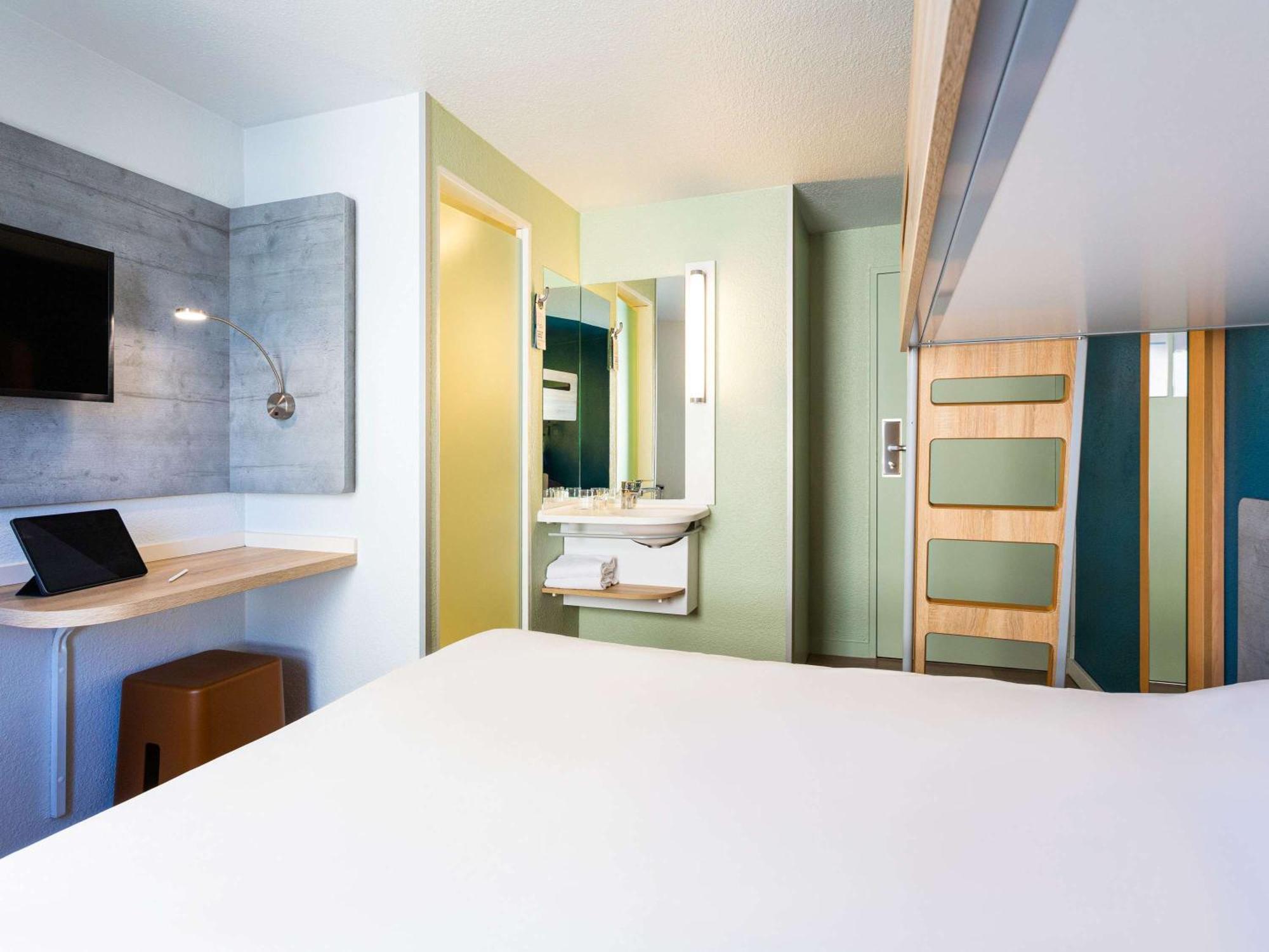Hotel Ibis Budget Centre - Gare Saint Jean 2*