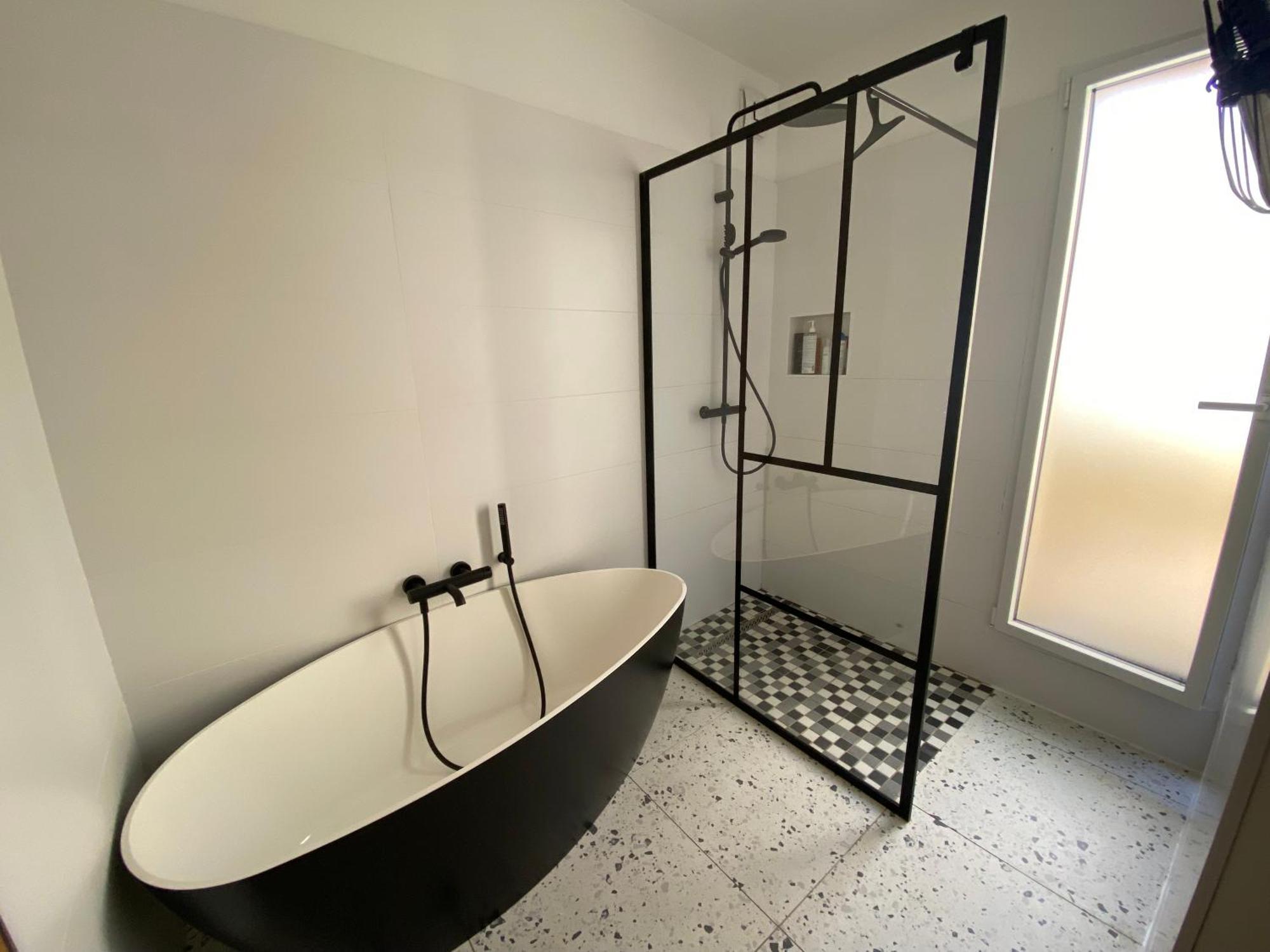 Maison Pierre Avec Piscine