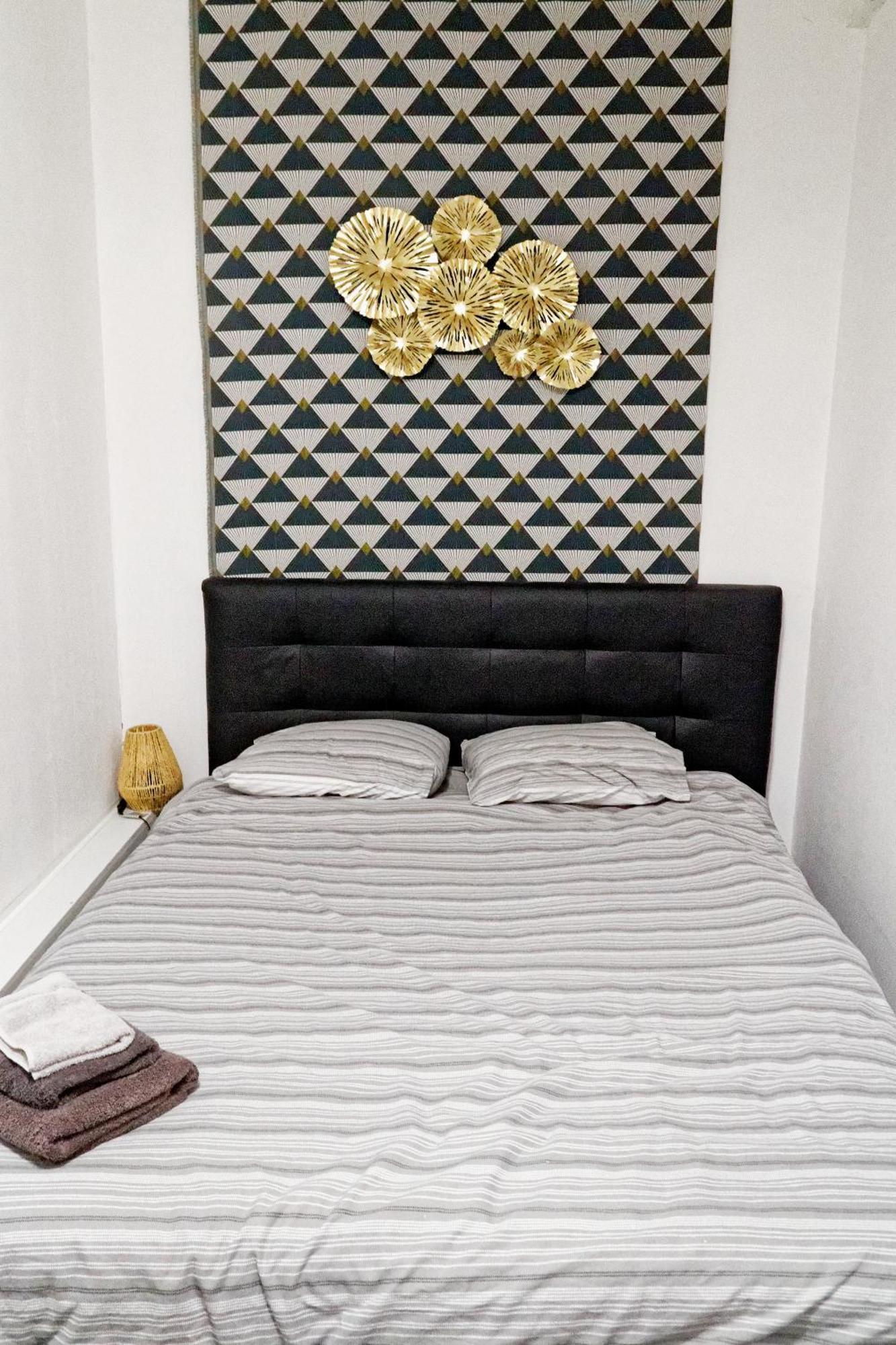 Apartment Avec Vue Rue Ste Catherine *