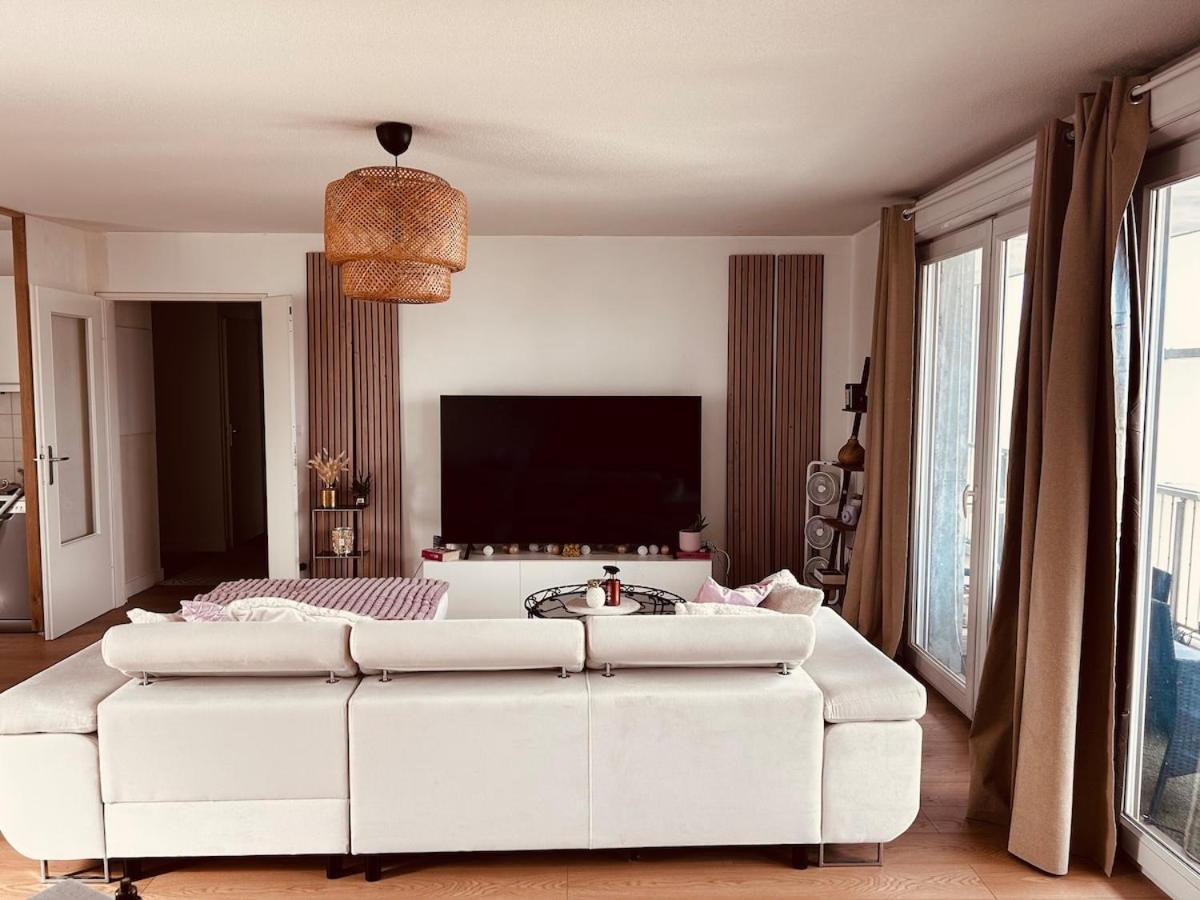 Apartment T3 Avec Grand Balcon *